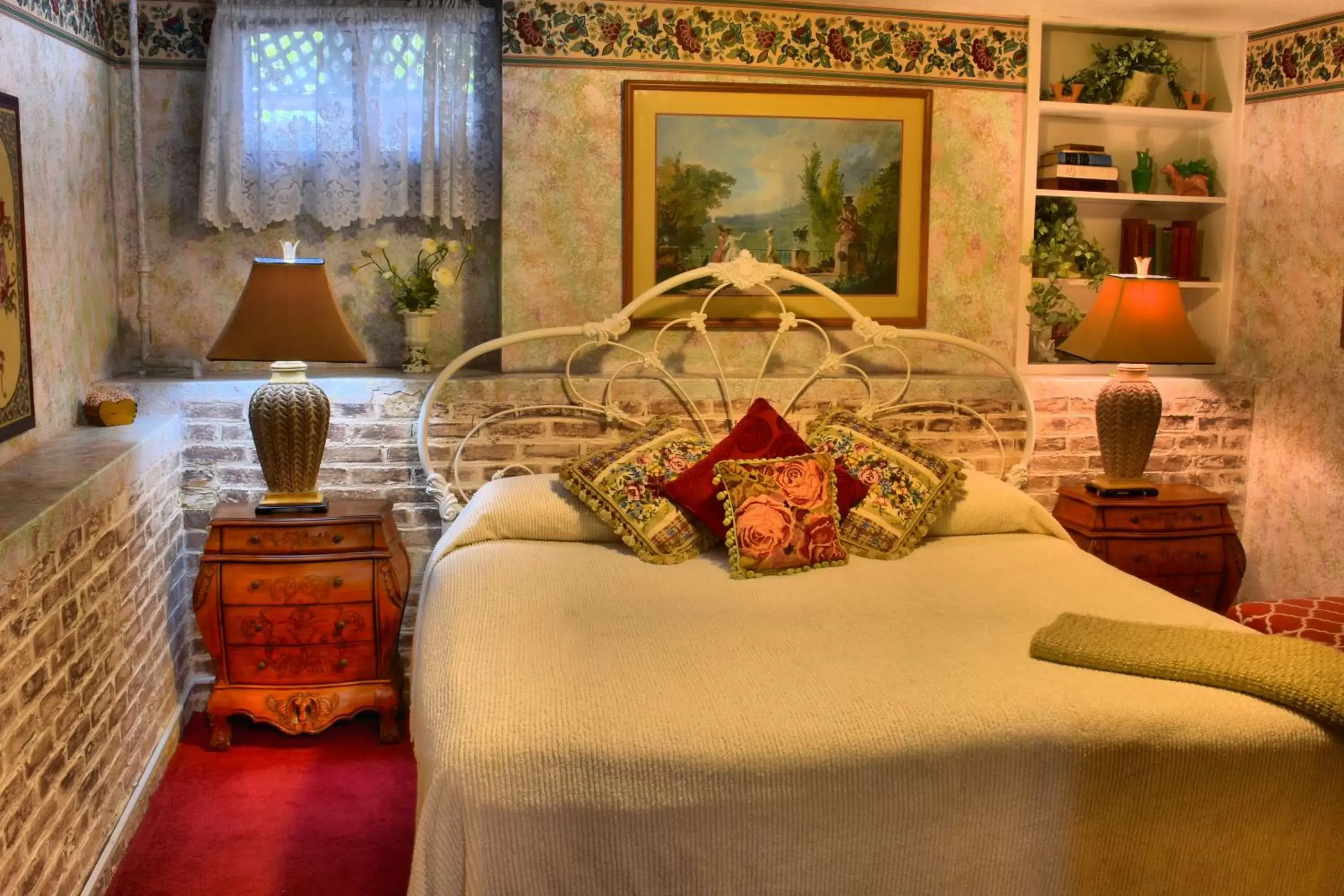 Basement Apartment in Bard's Inn Basement Apartment in Bard's Inn