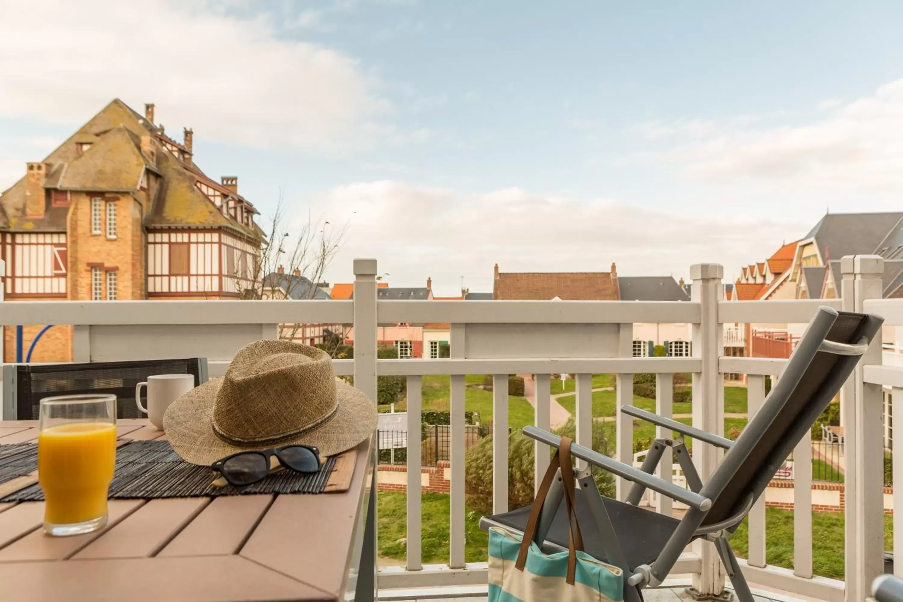 Two-Bedroom Duplex Apartment with Sleeping Alcove (7 People) in Pierre & Vacances Premium Résidence de la Plage Two-Bedroom Duplex Apartment with Sleeping Alcove (7 People) in Pierre & Vacances Premium Résidence de la Plage