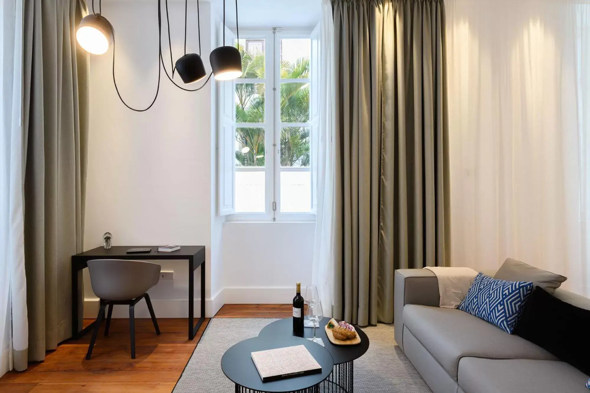 Queen Suite in The Park Suites Queen Suite in The Park Suites