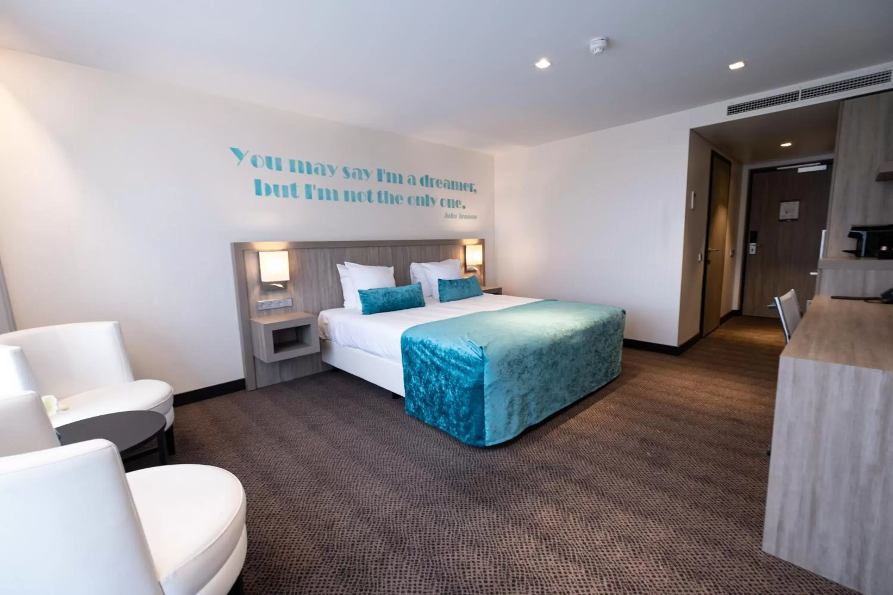 Comfort Twin Room with Spa Bath in Van der Valk Hotel Vianen - Utrecht Comfort Twin Room with Spa Bath in Van der Valk Hotel Vianen - Utrecht