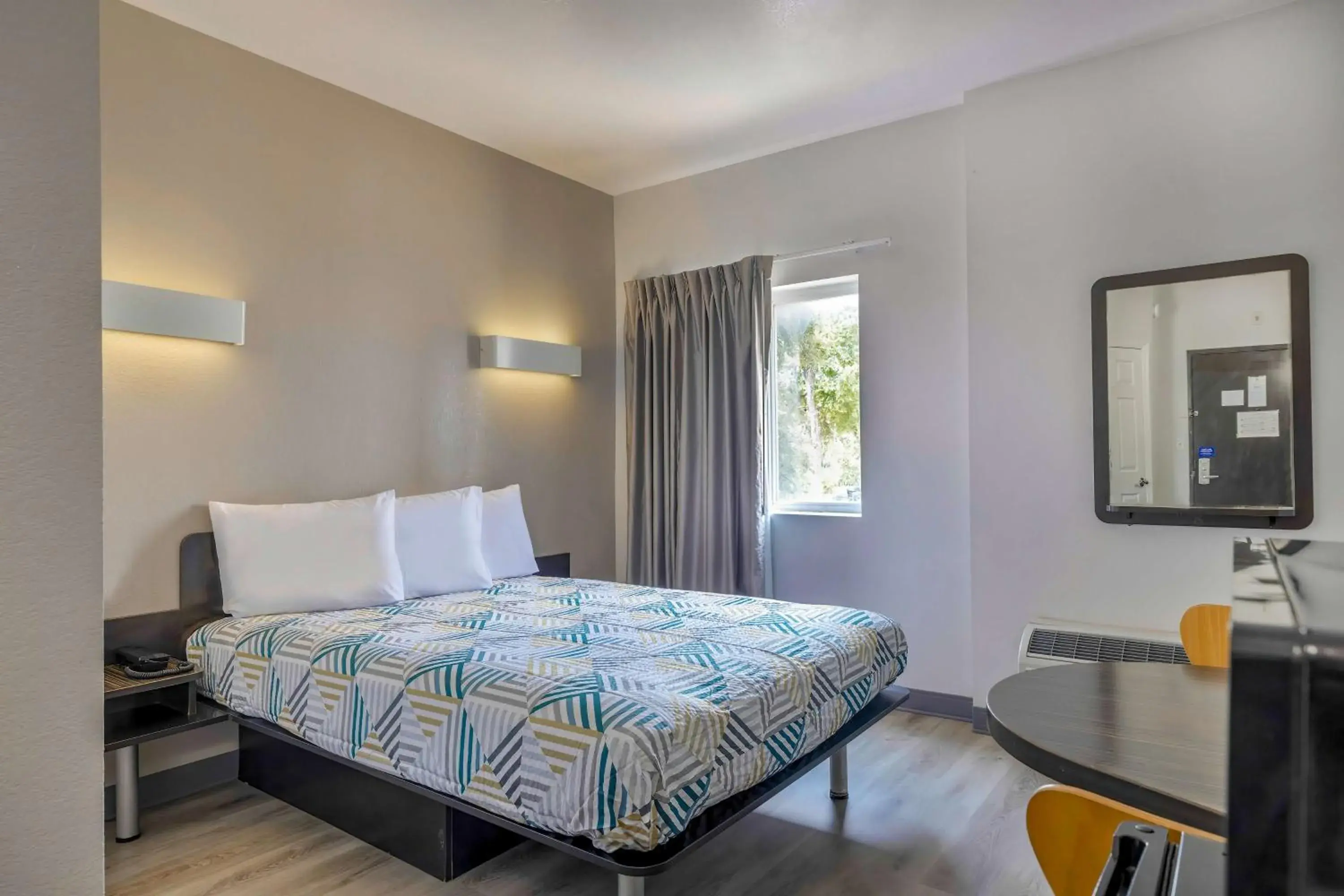 Queen Room - single occupancy - Disability Access - Roll in Shower in Motel 6-Cedar Park, TX Queen Room - single occupancy - Disability Access - Roll in Shower in Motel 6-Cedar Park, TX