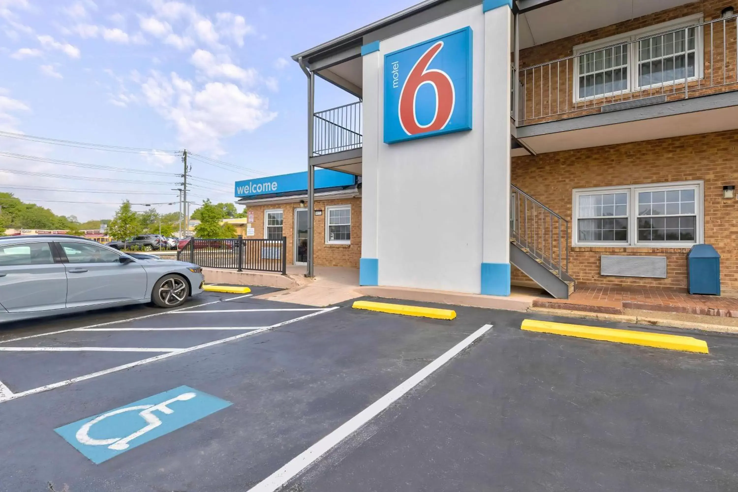 Motel 6-Falls Church, VA - Arlington Boulevard Motel 6-Falls Church, VA - Arlington Boulevard