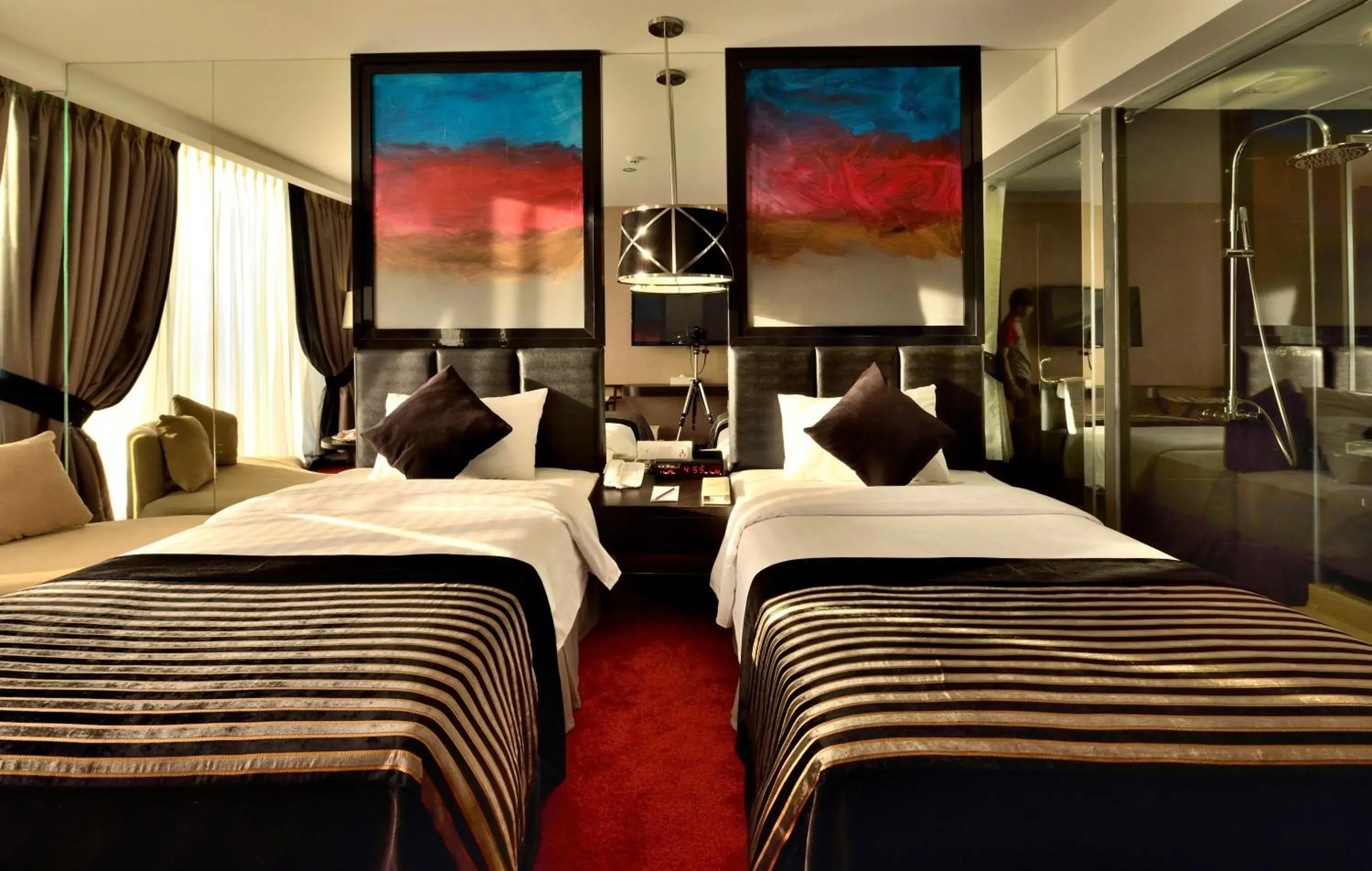 Deluxe Twin Room in Amaroossa Cosmo Jakarta Deluxe Twin Room in Amaroossa Cosmo Jakarta