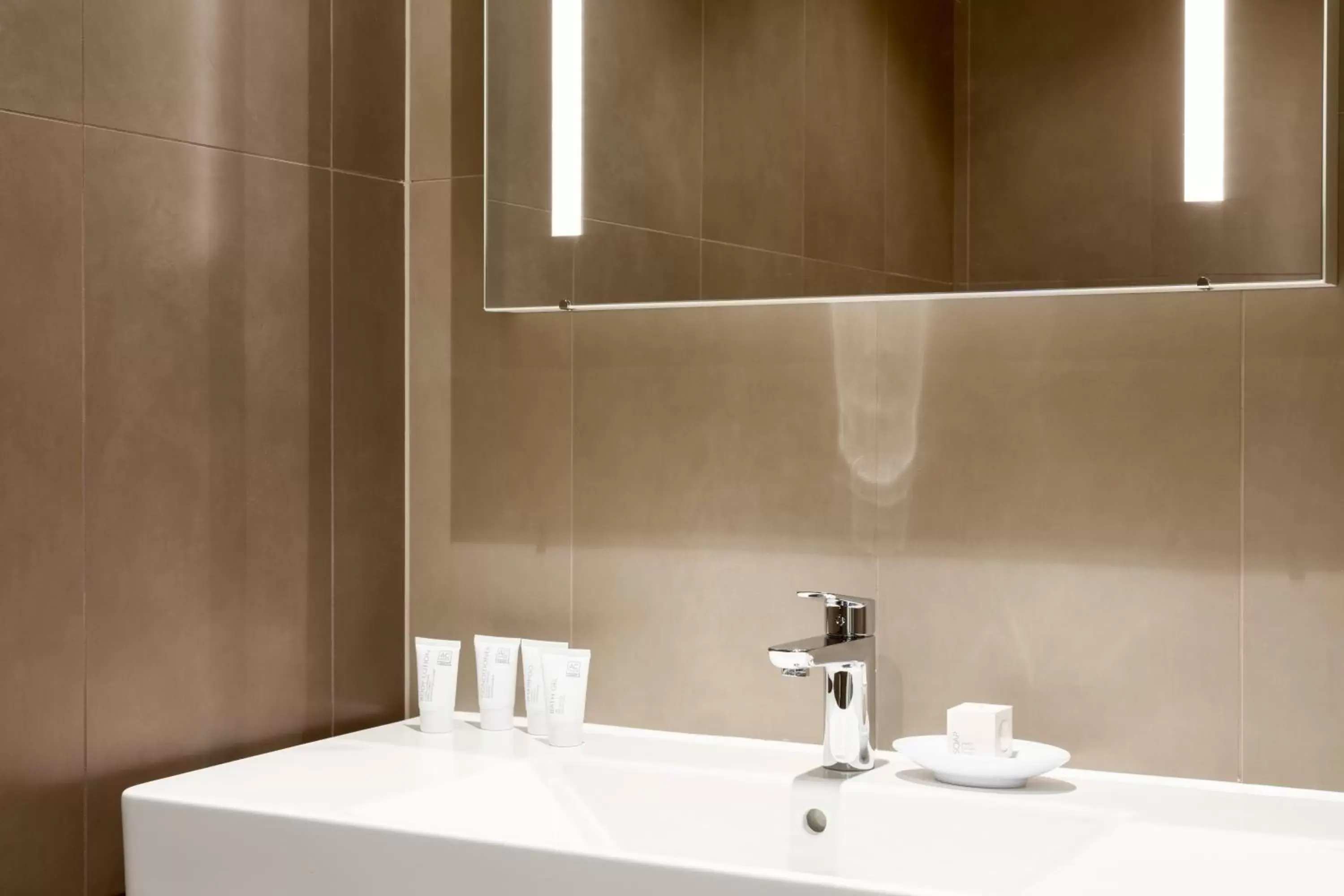 Queen Room with Two Queen Beds in AC Hotel by Marriott Belfast Queen Room with Two Queen Beds in AC Hotel by Marriott Belfast