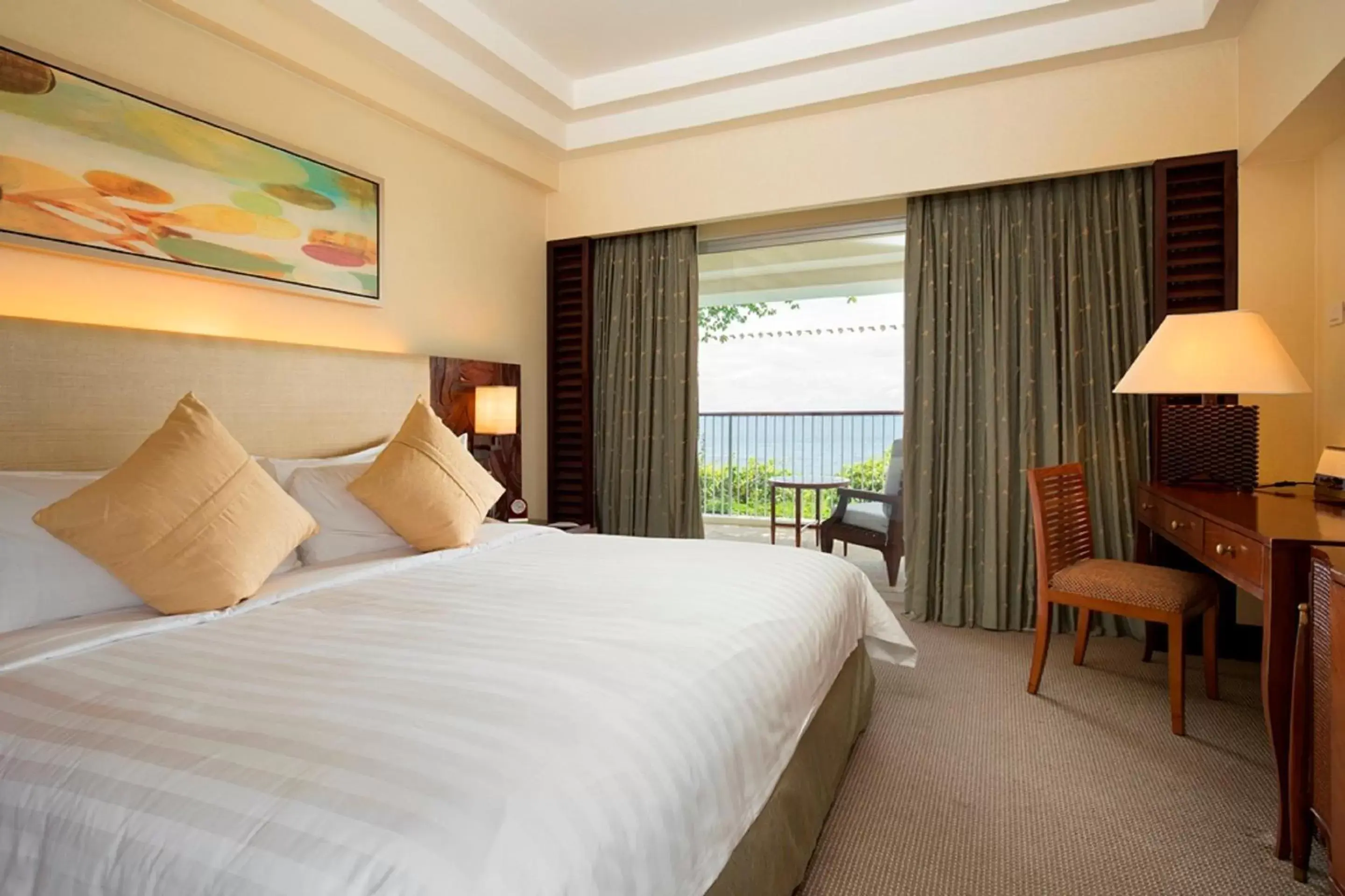 Panorama Double Suite (Ocean Wing) in Shangri-La Mactan, Cebu Panorama Double Suite (Ocean Wing) in Shangri-La Mactan, Cebu