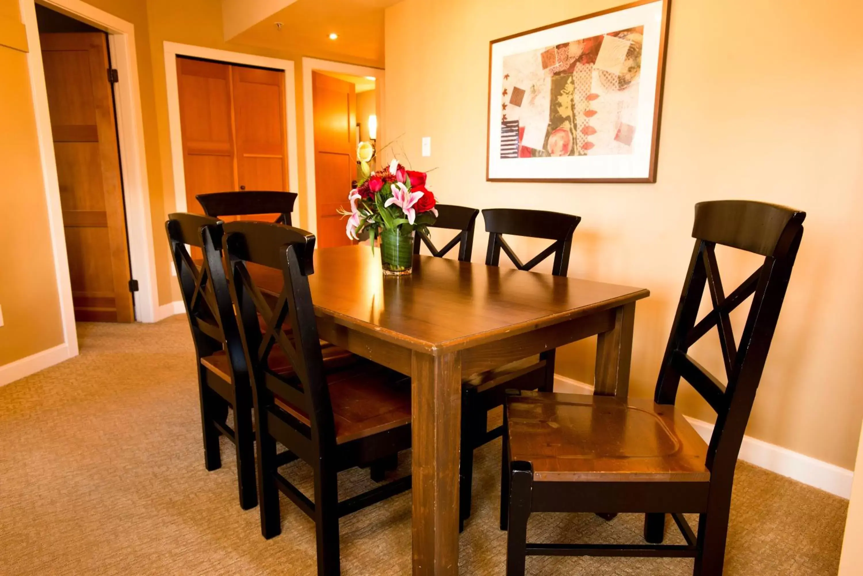 Two-Bedroom Suite - Premium Valley View in Sundial Hotel Two-Bedroom Suite - Premium Valley View in Sundial Hotel