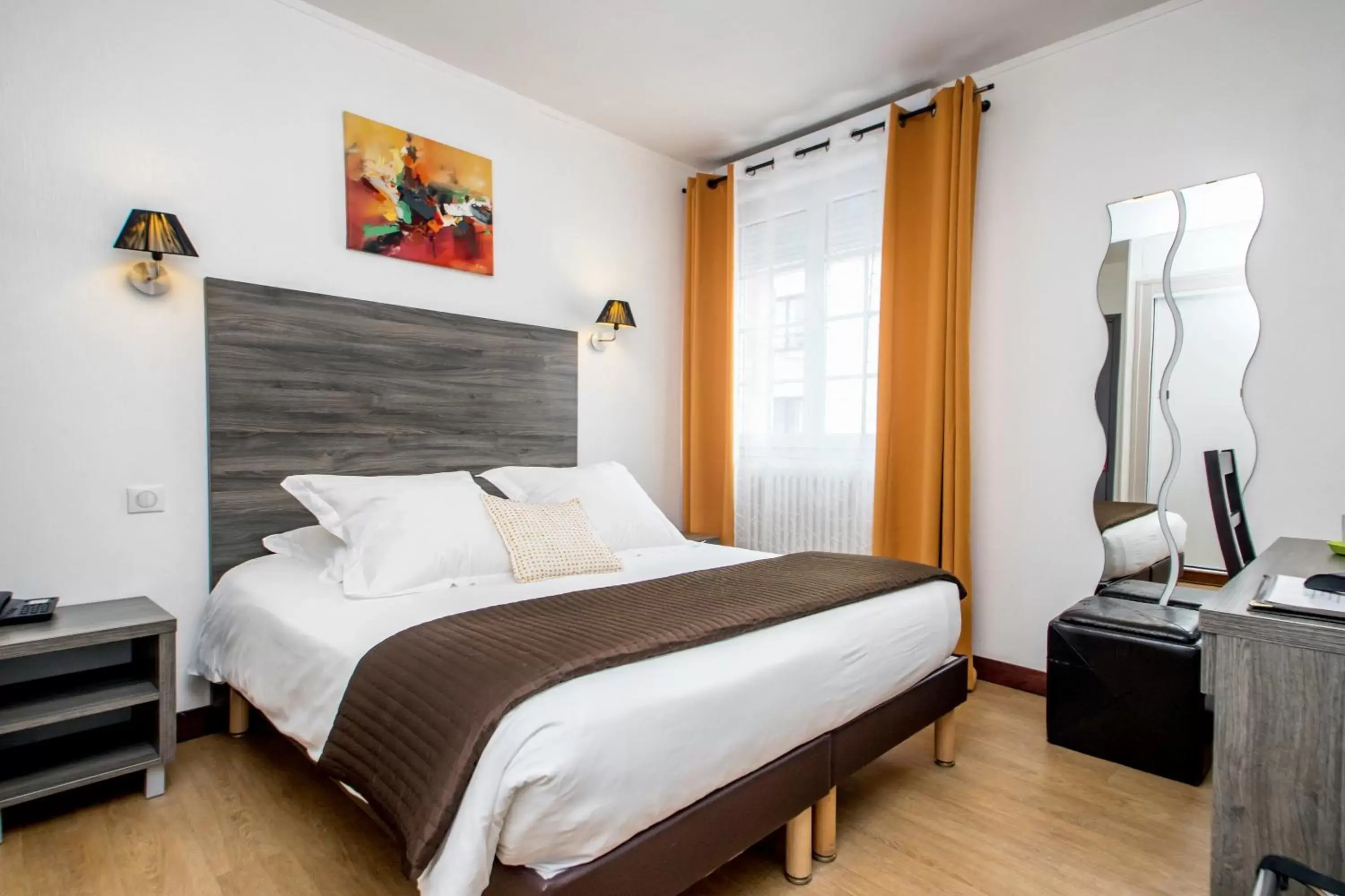 Comfort Double Room in The Originals Boutique, Hôtel La Baie de Morlaix (Inter-Hotel) Comfort Double Room in The Originals Boutique, Hôtel La Baie de Morlaix (Inter-Hotel)