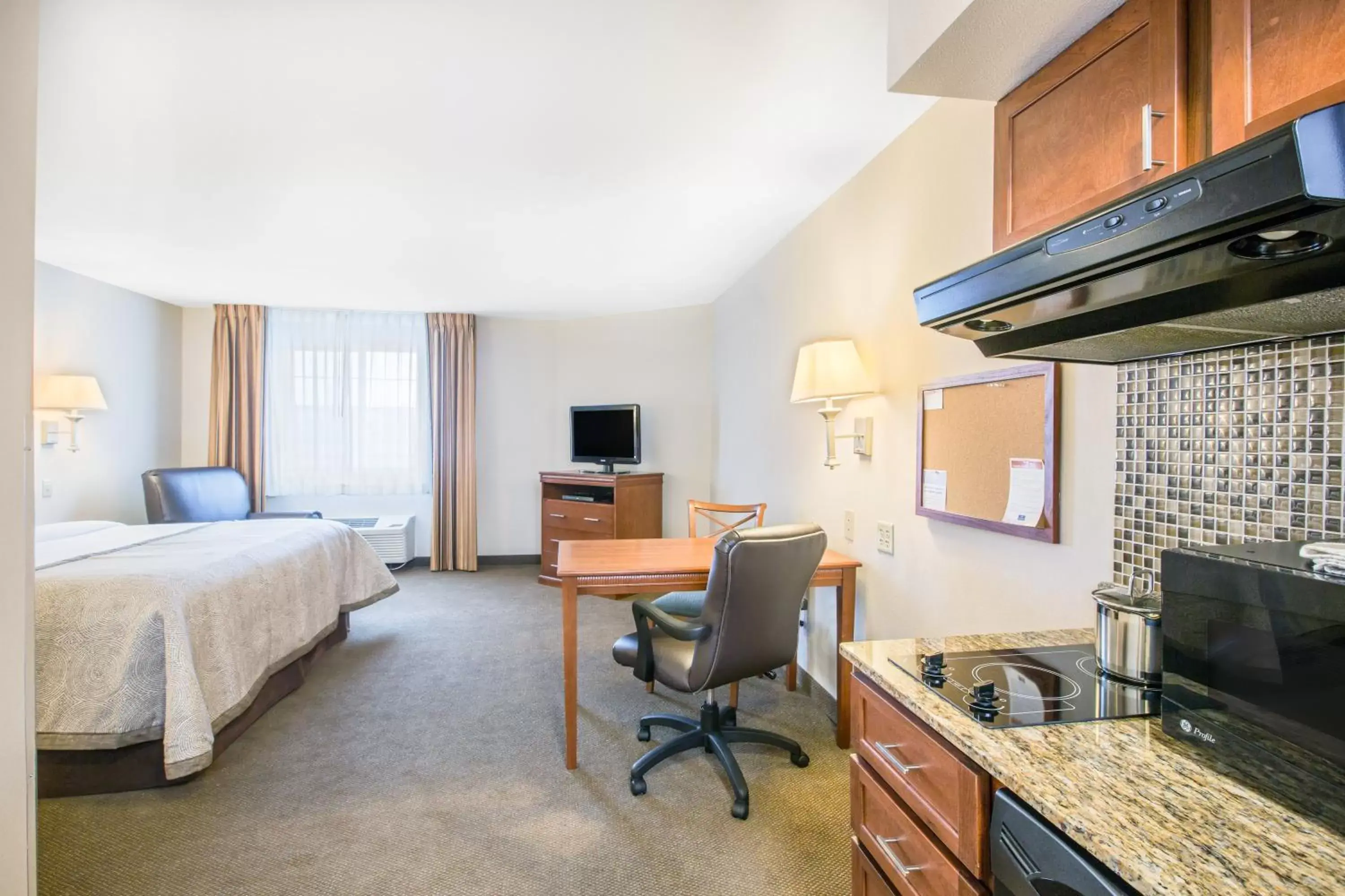King Studio Suite with Disability Access-Non Smoking in Candlewood Suites Pittsburgh-Cranberry by IHG King Studio Suite with Disability Access-Non Smoking in Candlewood Suites Pittsburgh-Cranberry by IHG