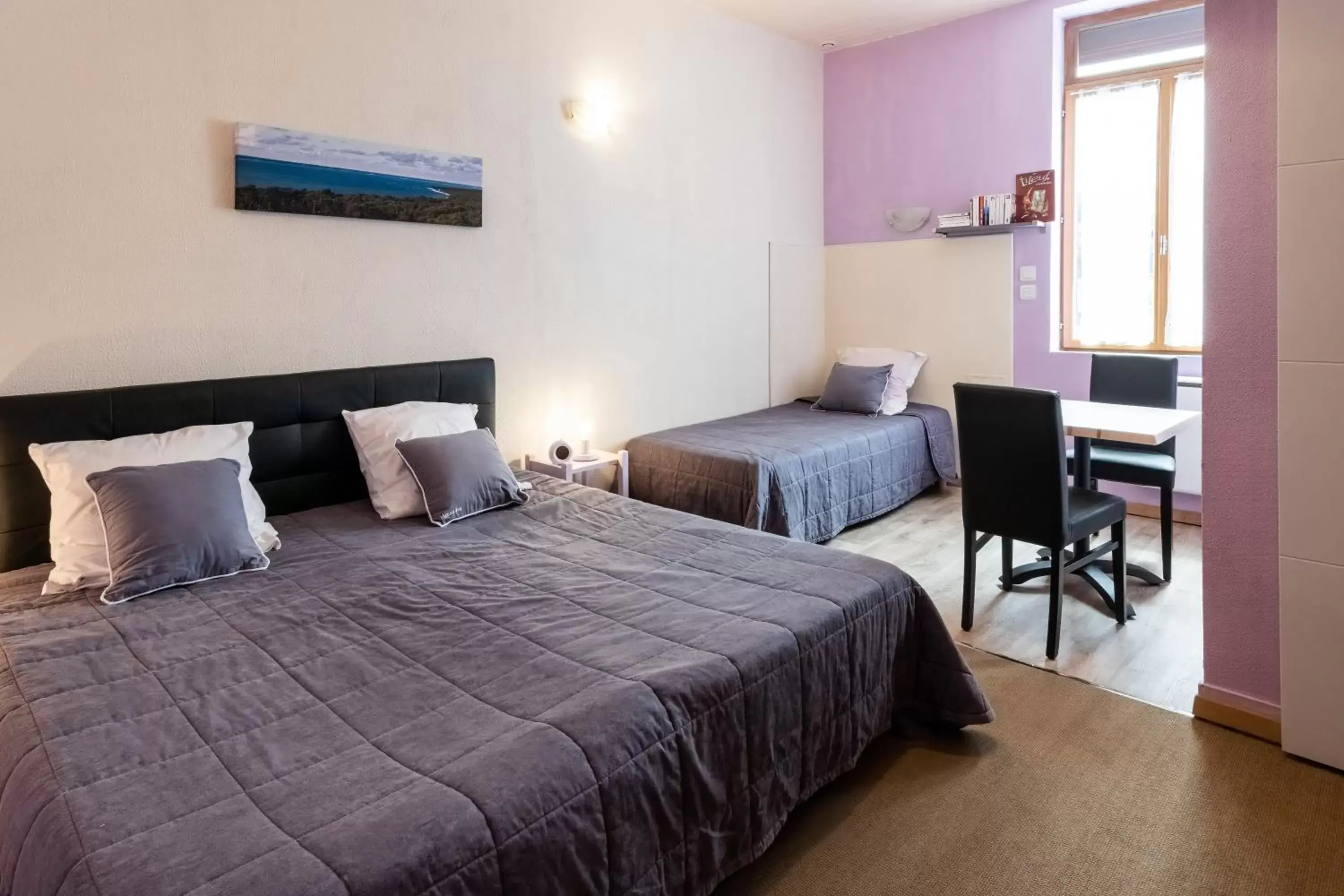 Family Room in Hôtel de la Gare Family Room in Hôtel de la Gare