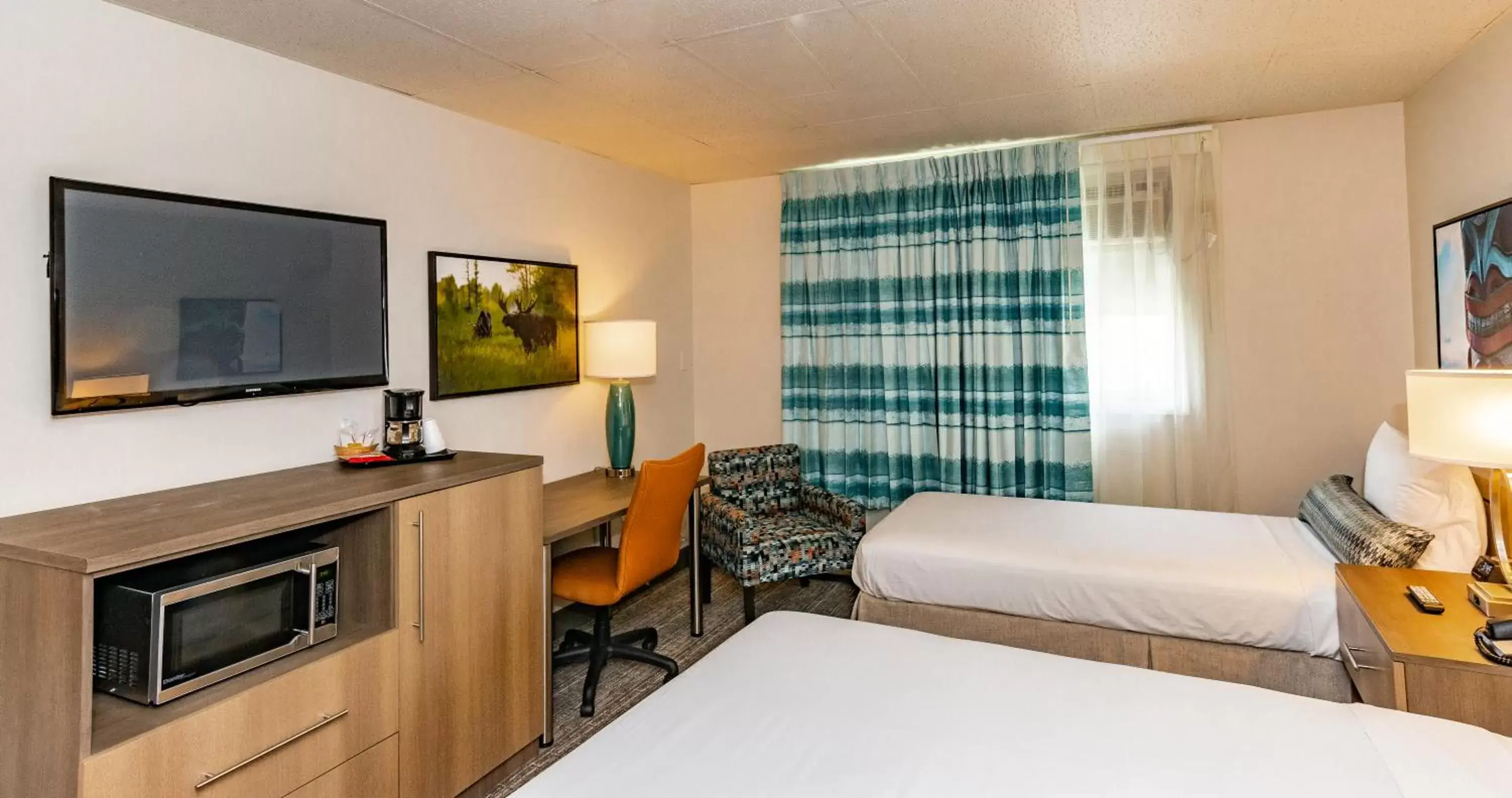 Queen Twin Room - Non-Smoking in Bridgewater Hotel, Trademark Collection by Wyndham Queen Twin Room - Non-Smoking in Bridgewater Hotel, Trademark Collection by Wyndham