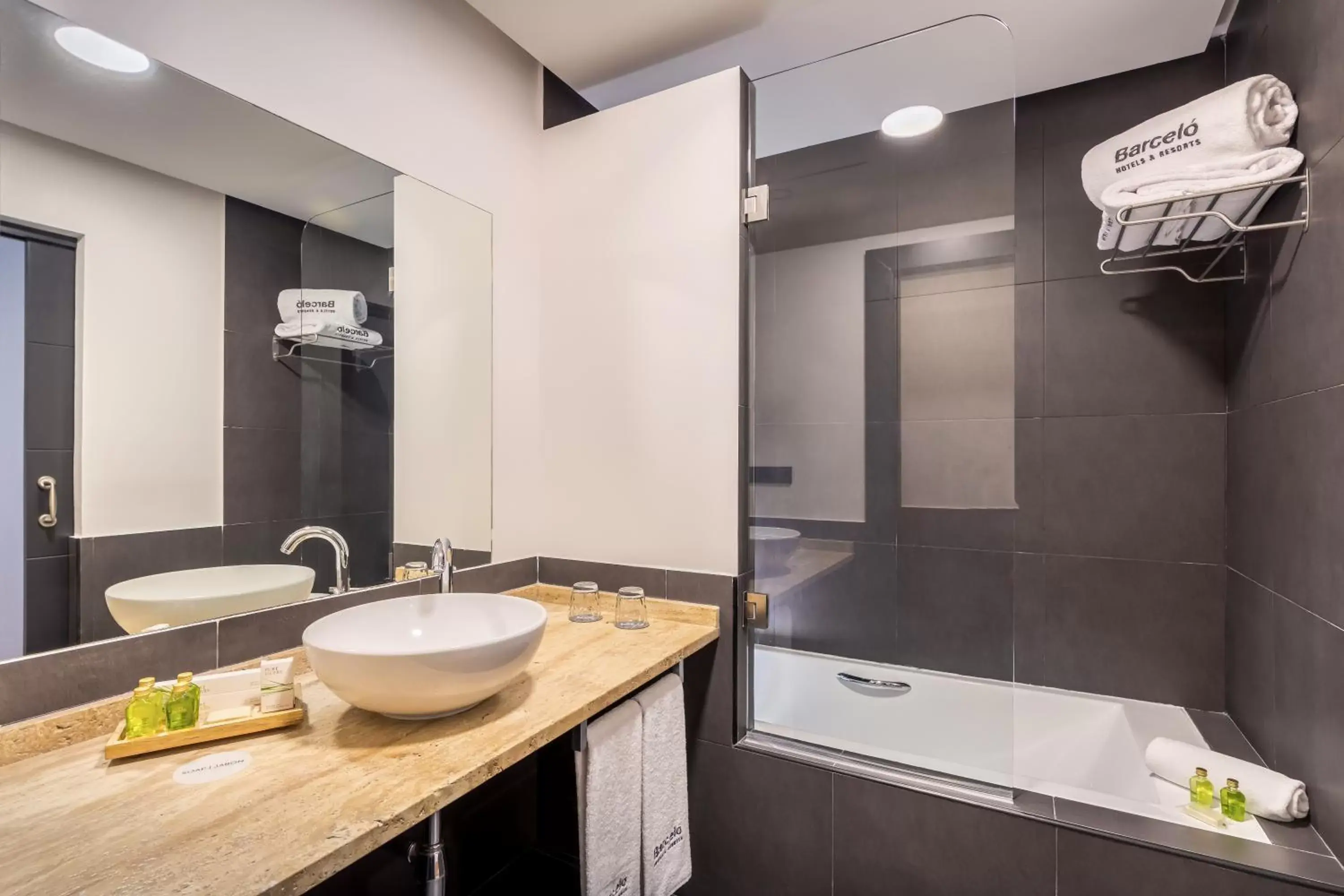 Double or Twin Room with Extra Bed in Barceló Aracena & Spa Double or Twin Room with Extra Bed in Barceló Aracena & Spa