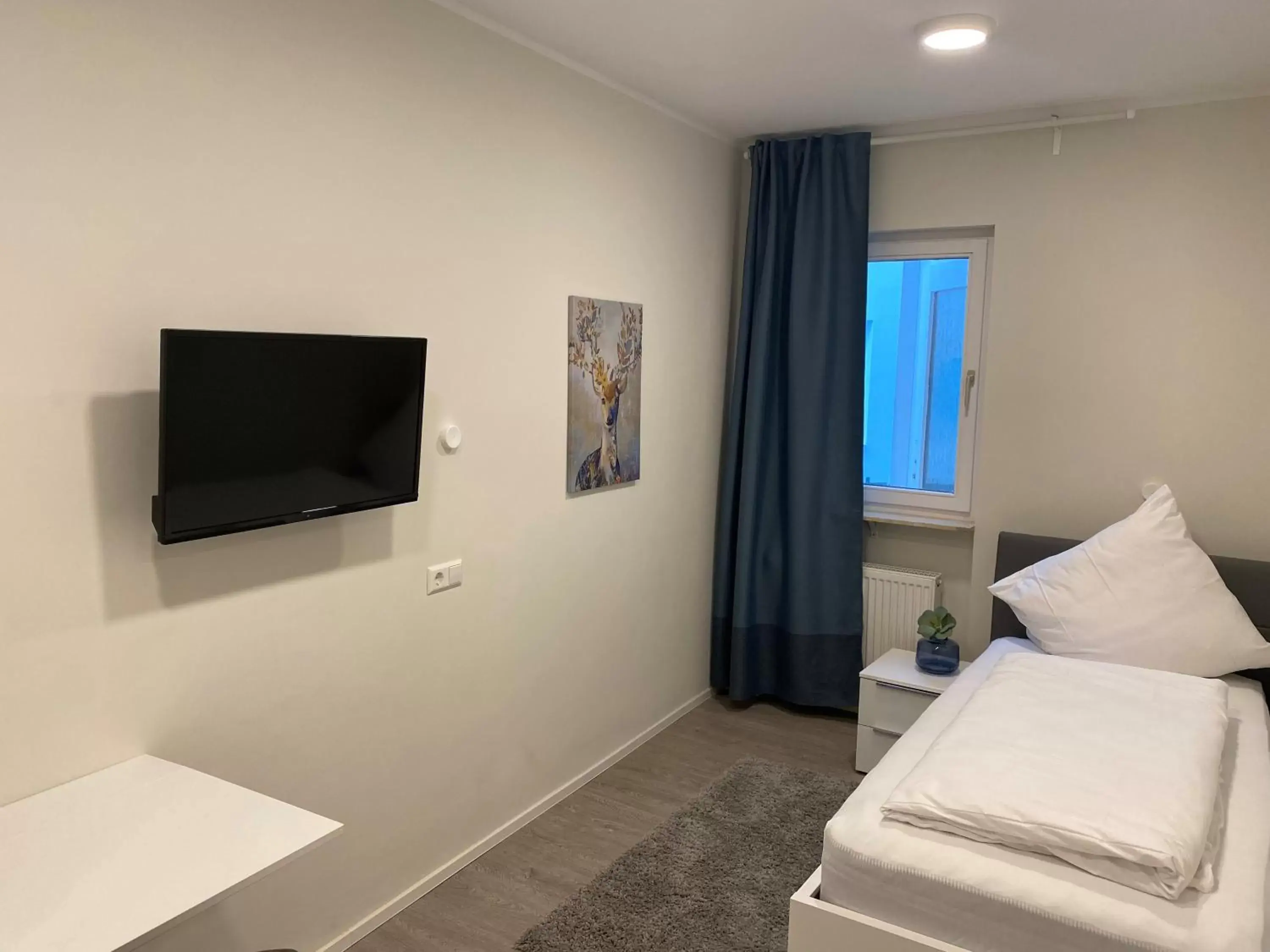 Single Room with Private Bathroom - single occupancy in Simplex Stays Hotel Quartier 8 - Digital Access Single Room with Private Bathroom - single occupancy in Simplex Stays Hotel Quartier 8 - Digital Access
