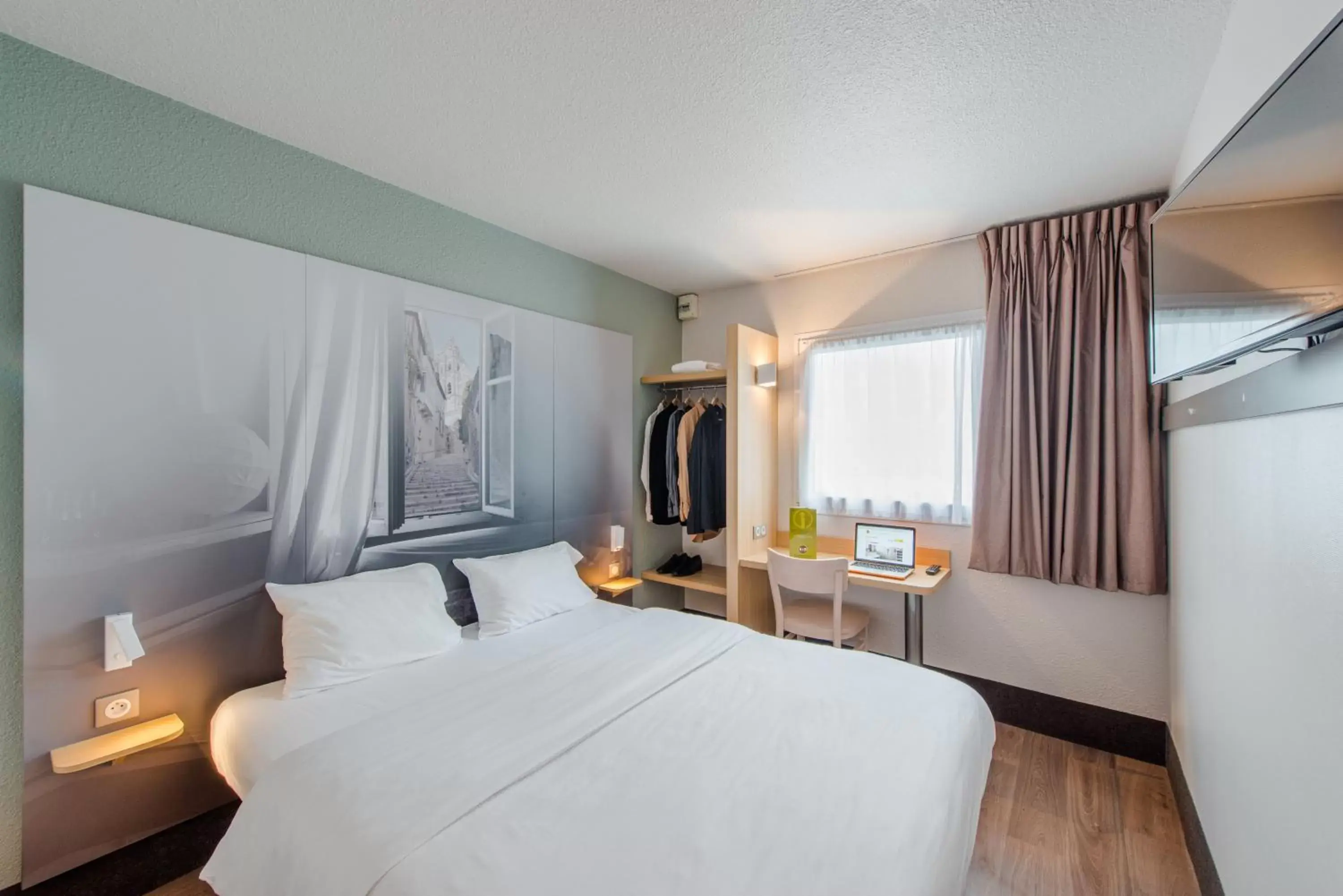 B&B HOTEL Cambrai B&B HOTEL Cambrai