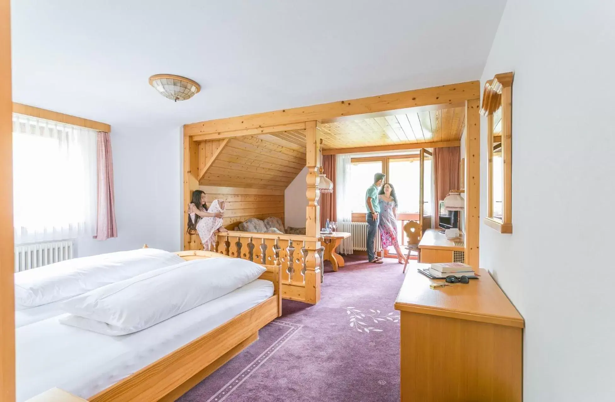 Premium Double Room with Balcony and Garden View in IMbery Hotel & Restaurant Hinterzarten Premium Double Room with Balcony and Garden View in IMbery Hotel & Restaurant Hinterzarten