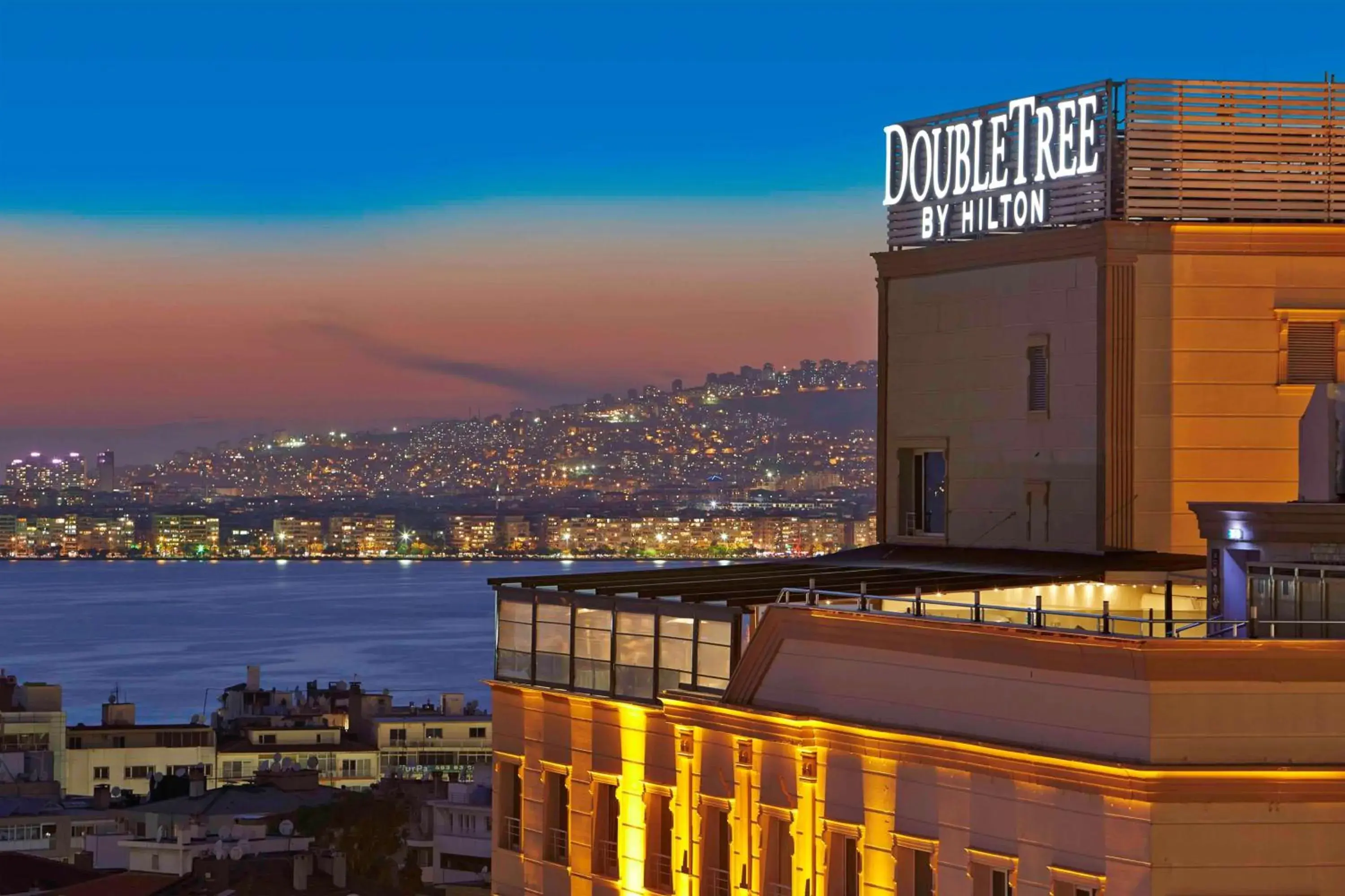DoubleTree by Hilton Izmir - Alsancak DoubleTree by Hilton Izmir - Alsancak
