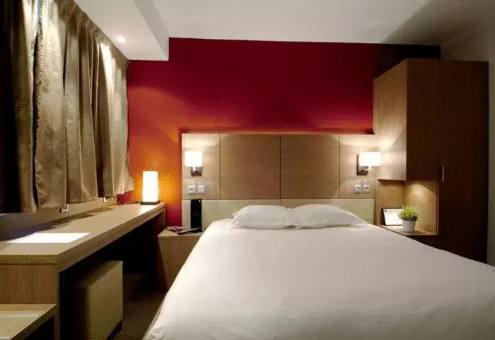 Confort Twin Room in The Originals Boutique, Hôtel Marytel, Montbrison (Inter-Hotel) Confort Twin Room in The Originals Boutique, Hôtel Marytel, Montbrison (Inter-Hotel)