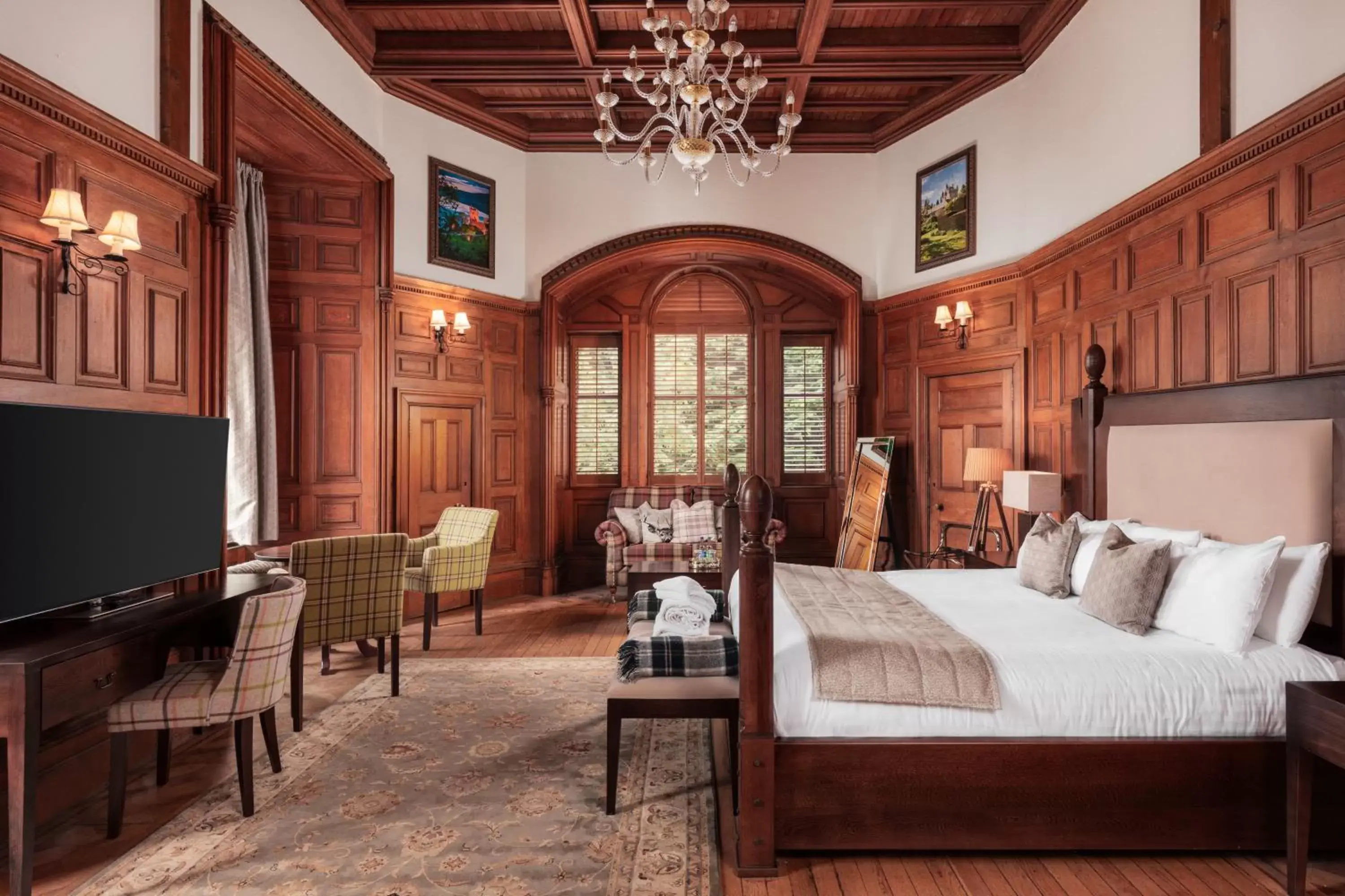 Superior King Suite in Tulloch Castle Hotel ‘A Bespoke Hotel’ Superior King Suite in Tulloch Castle Hotel ‘A Bespoke Hotel’