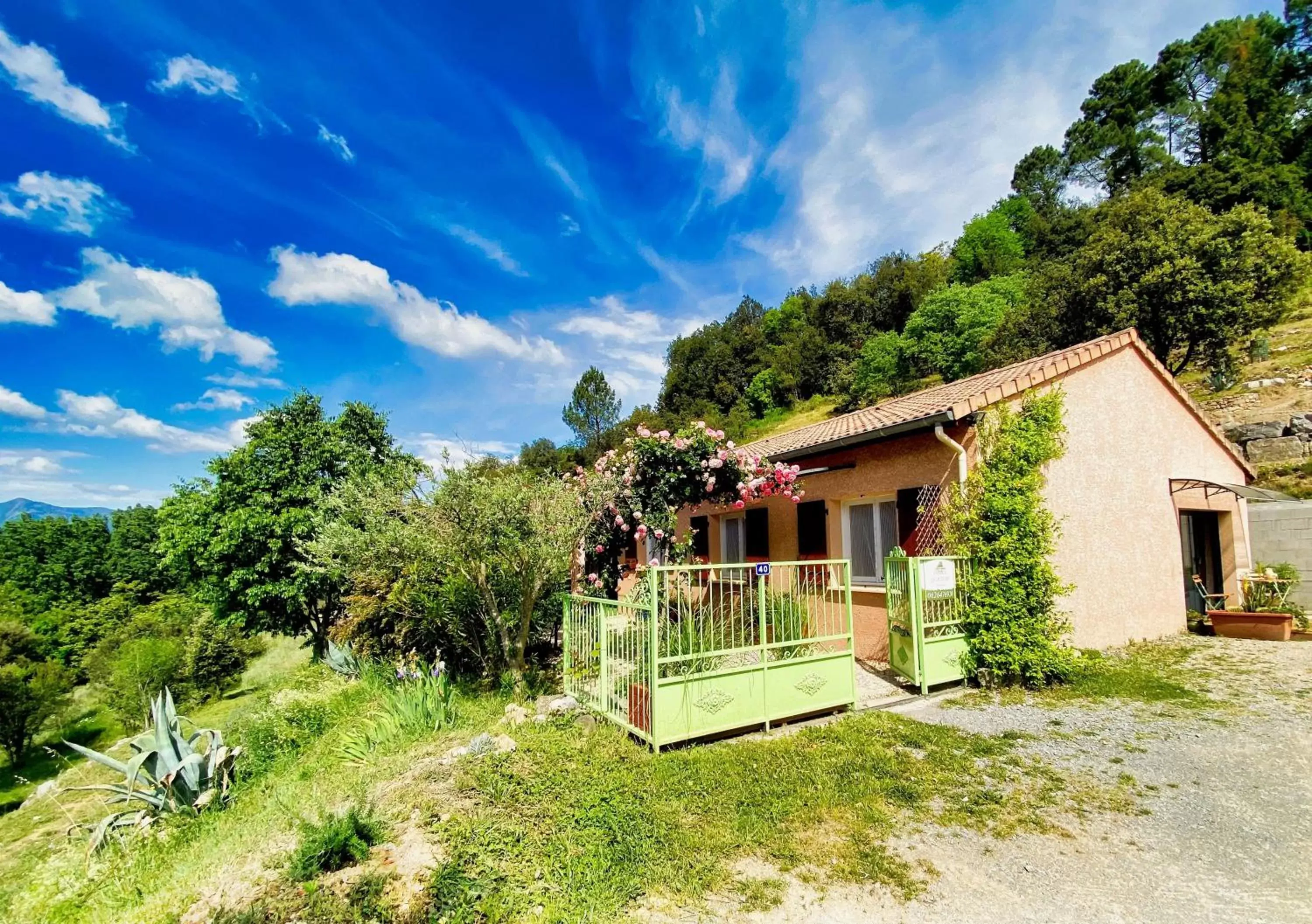 Property Building in DOUCE QUIETUDE Property Building in DOUCE QUIETUDE