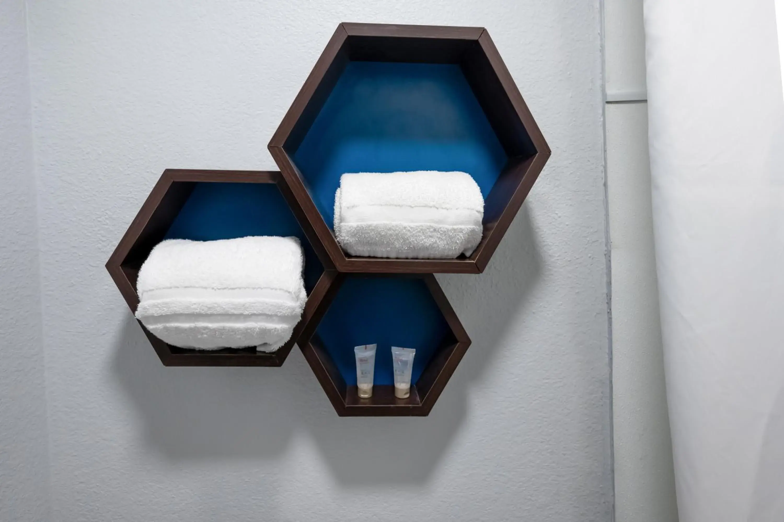 Studio Queen Room Non-Smoking in HomeTowne Studios by Red Roof San Antonio - SeaWorld Northwest Studio Queen Room Non-Smoking in HomeTowne Studios by Red Roof San Antonio - SeaWorld Northwest