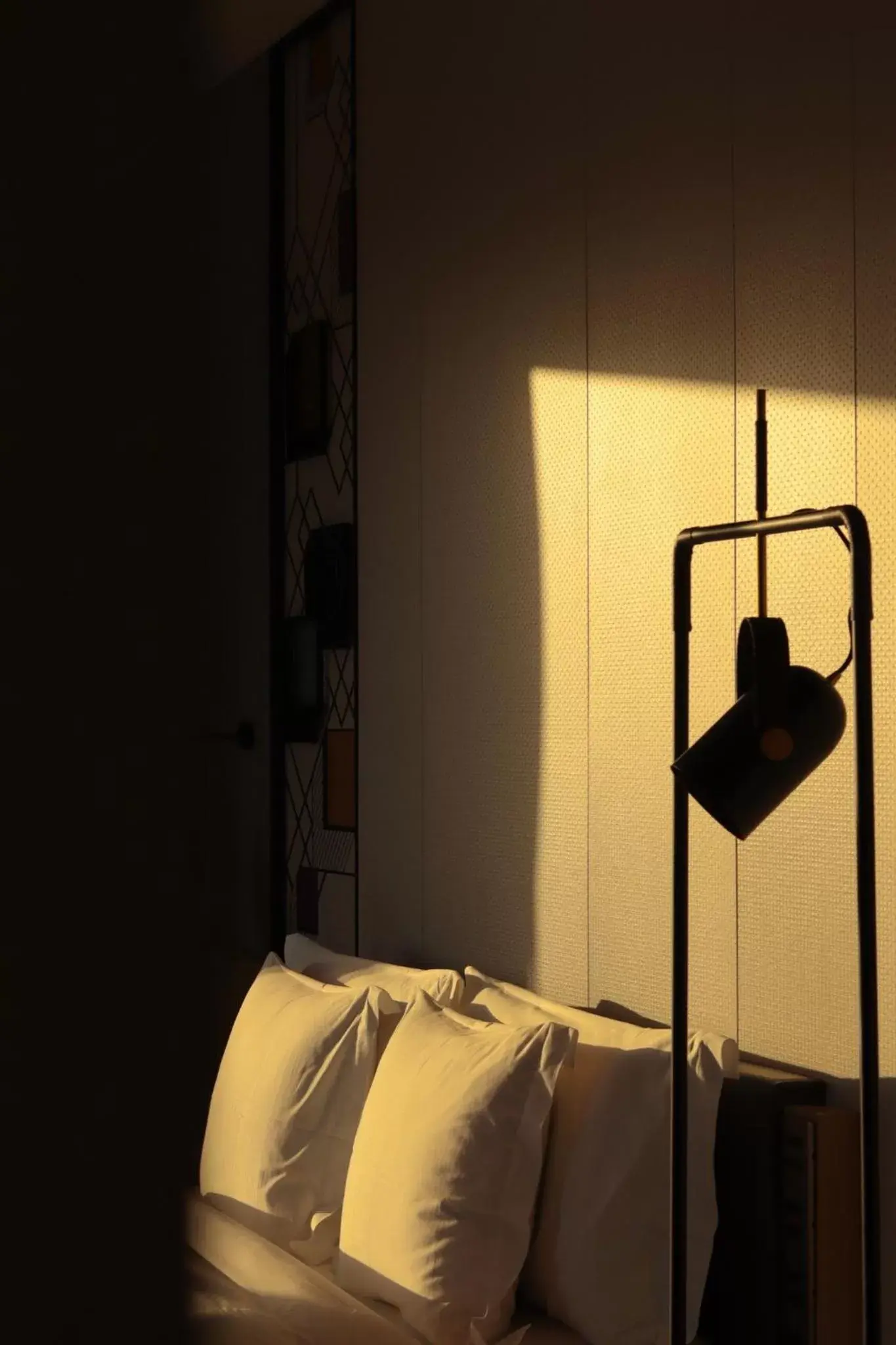 Standard Double Room with Two Double Beds - Disability Access in Crowne Plaza Foshan Nanhai-an IHG Hotel-Free Shuttle Bus to Canton Fair Standard Double Room with Two Double Beds - Disability Access in Crowne Plaza Foshan Nanhai-an IHG Hotel-Free Shuttle Bus to Canton Fair