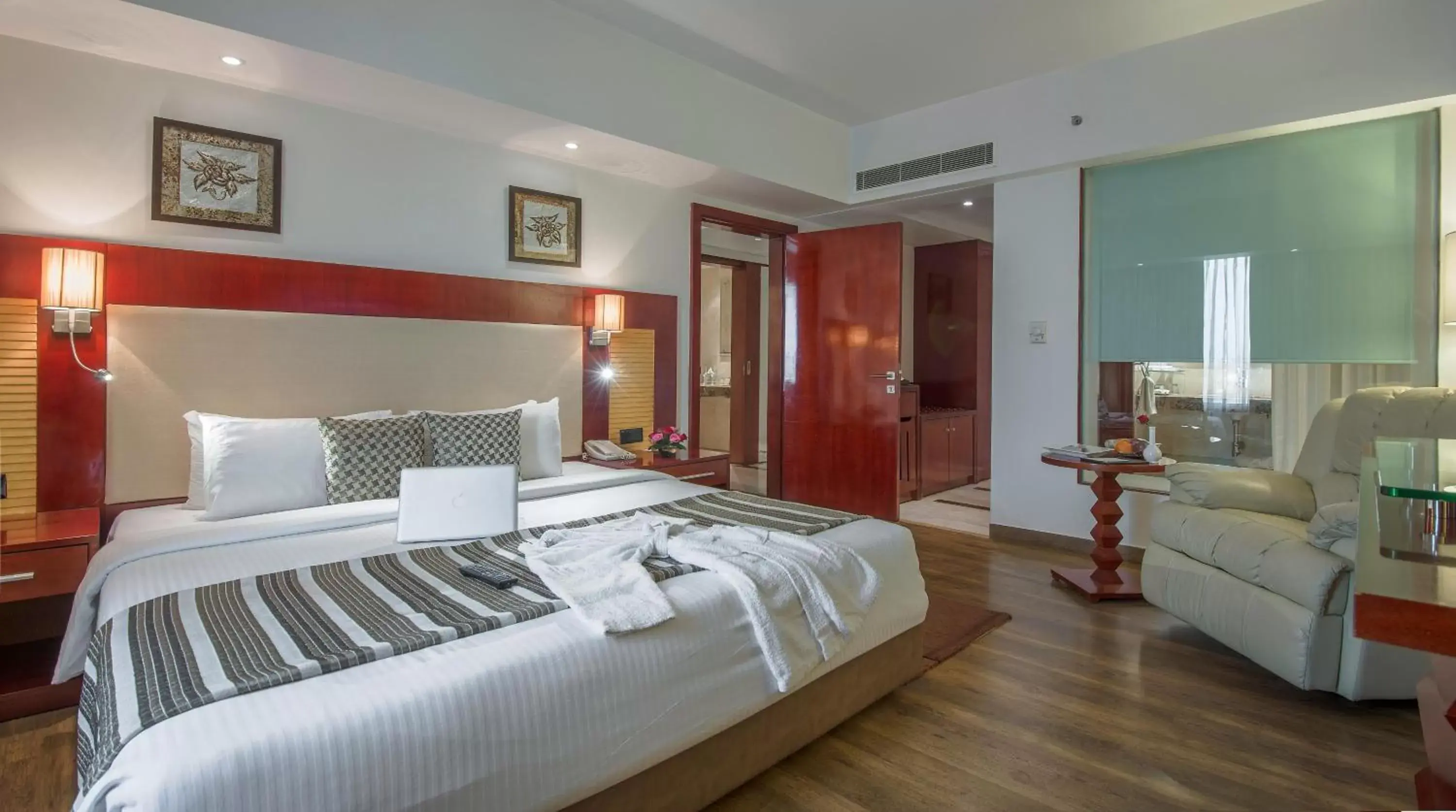 Suite Room with 4 Pints of Beer and 20% Discount on FNB in Sarovar Portico Jaipur Suite Room with 4 Pints of Beer and 20% Discount on FNB in Sarovar Portico Jaipur