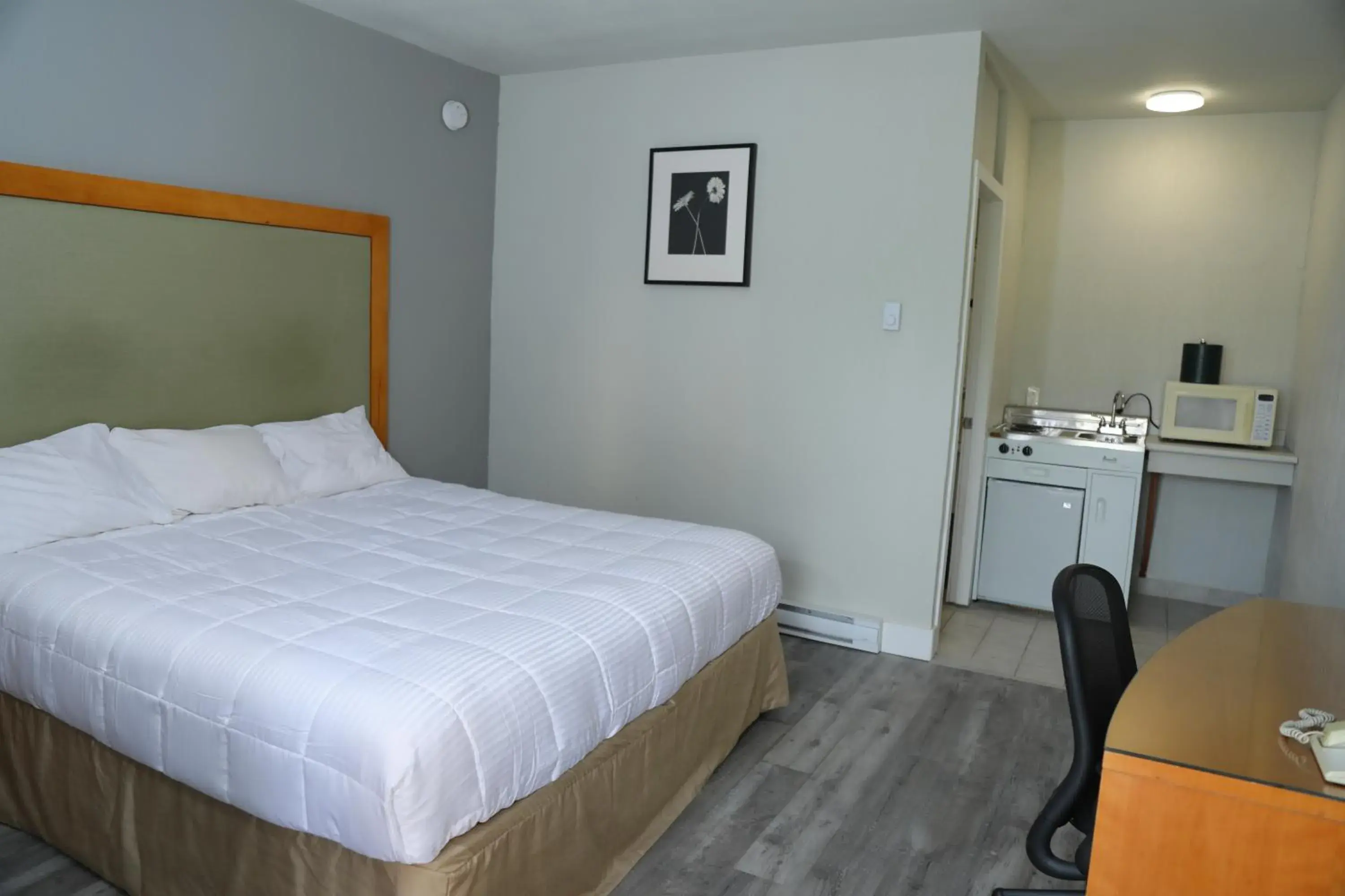 King Room in Fraser Inn King Room in Fraser Inn