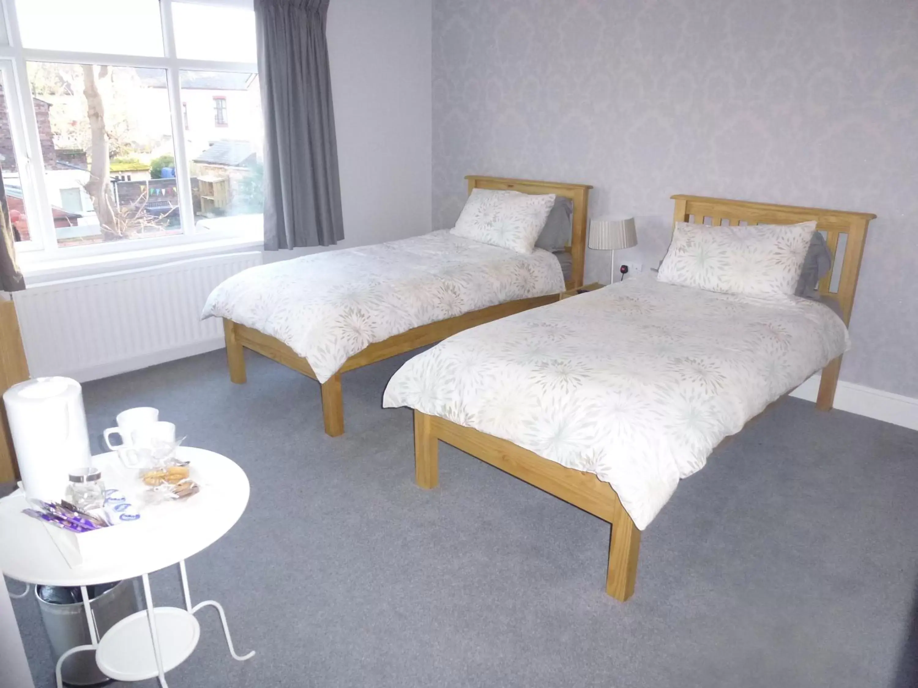 Standard Twin Room in Orrell Park Hotel Standard Twin Room in Orrell Park Hotel