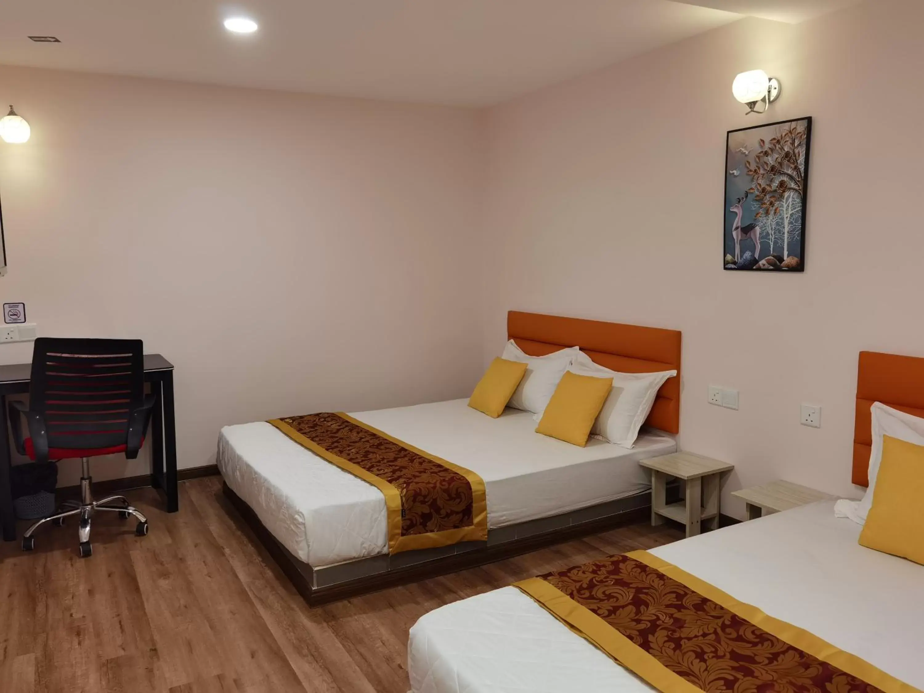 Superior Triple Room in MORNINGS HOTEL Superior Triple Room in MORNINGS HOTEL