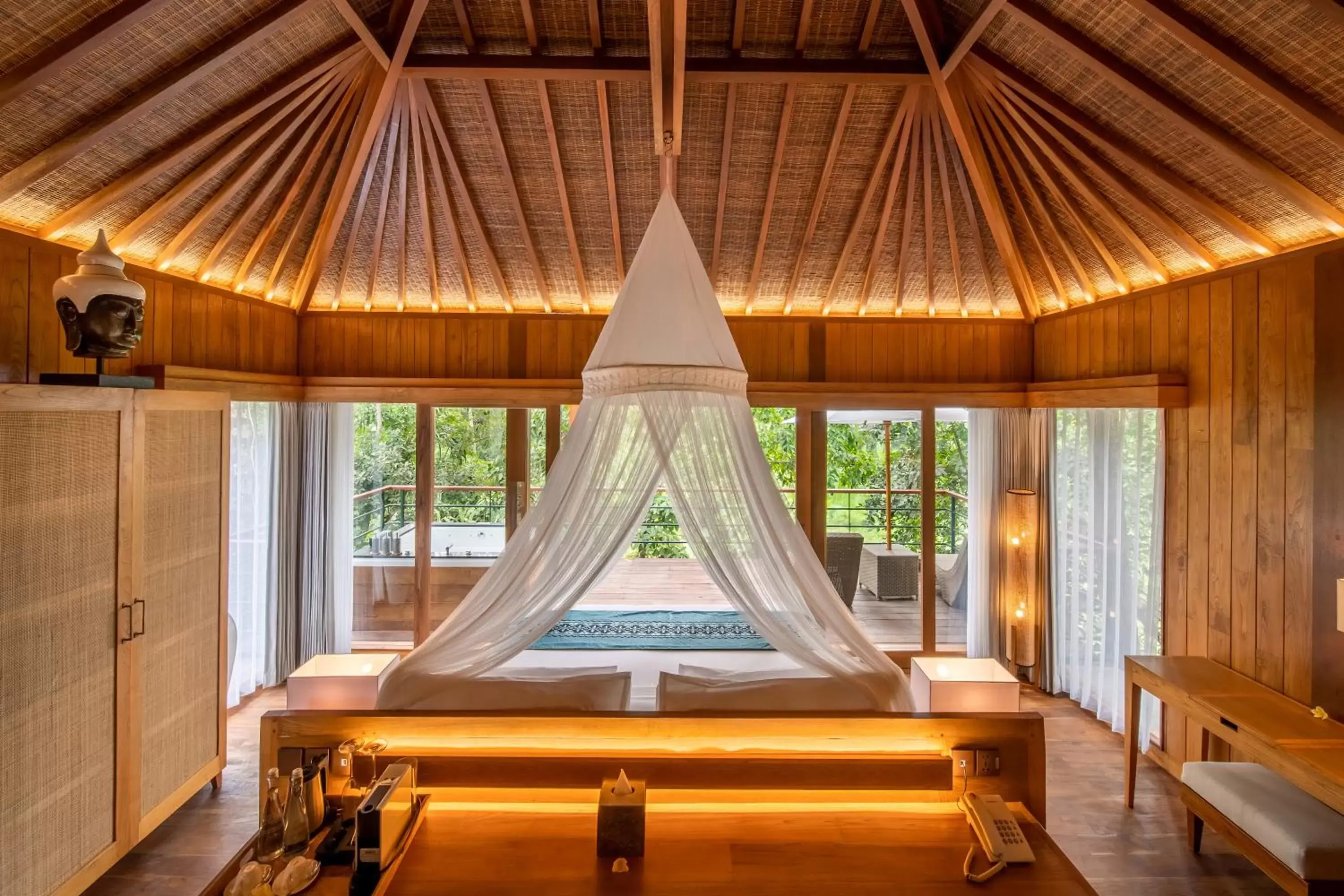 Deluxe Suite with Hot Tub and Free Daily Luxury Spa Treatment in Kappa Senses Ubud Deluxe Suite with Hot Tub and Free Daily Luxury Spa Treatment in Kappa Senses Ubud