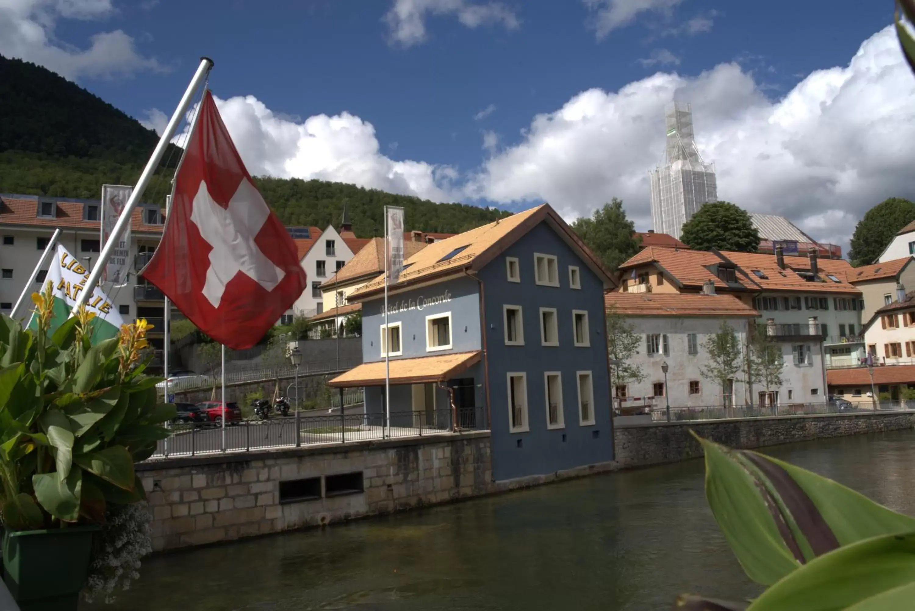 Property Building in Hotel de la Concorde Property Building in Hotel de la Concorde