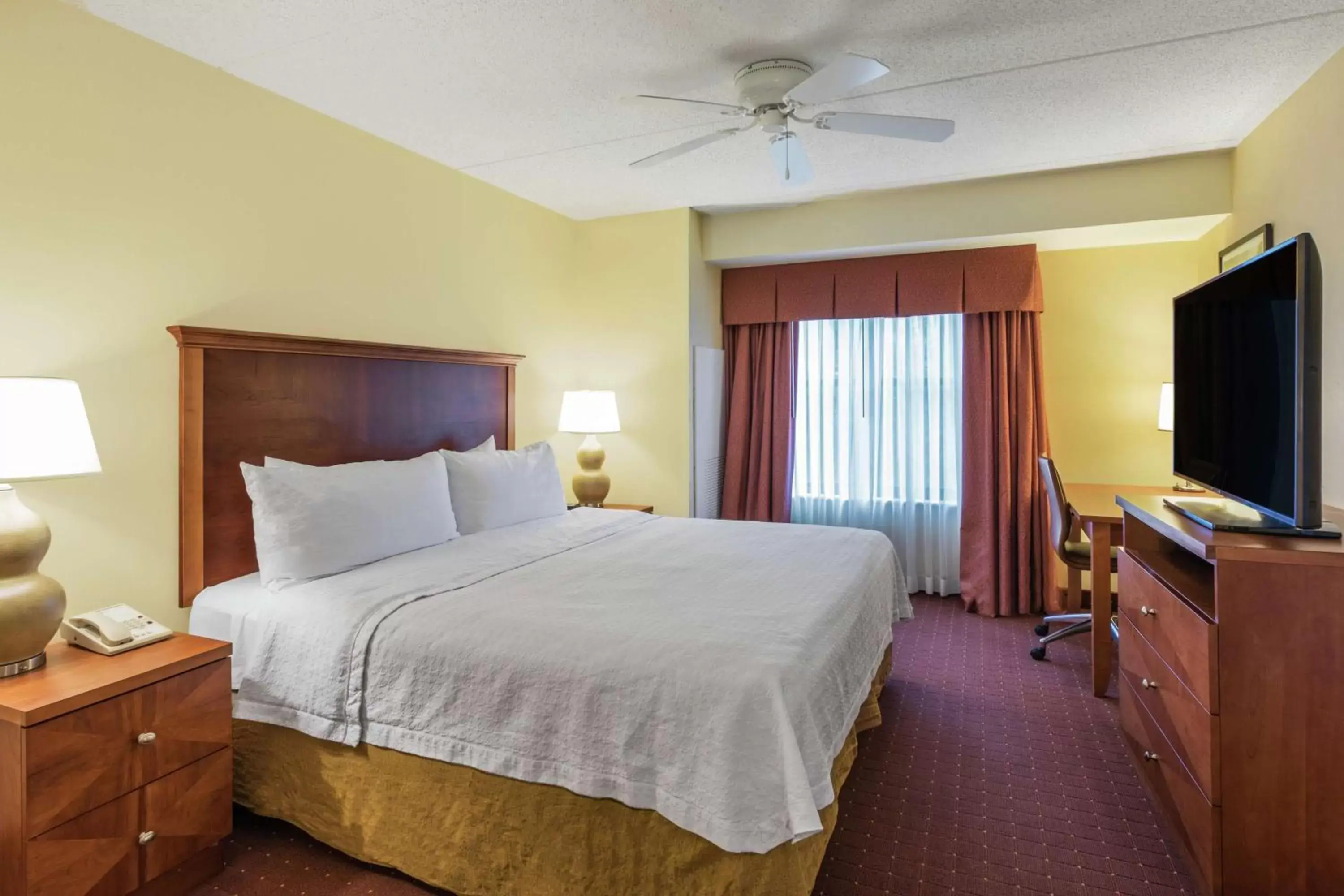 Larger King Studio in Homewood Suites by Hilton Newark-Wilmington South Area Larger King Studio in Homewood Suites by Hilton Newark-Wilmington South Area