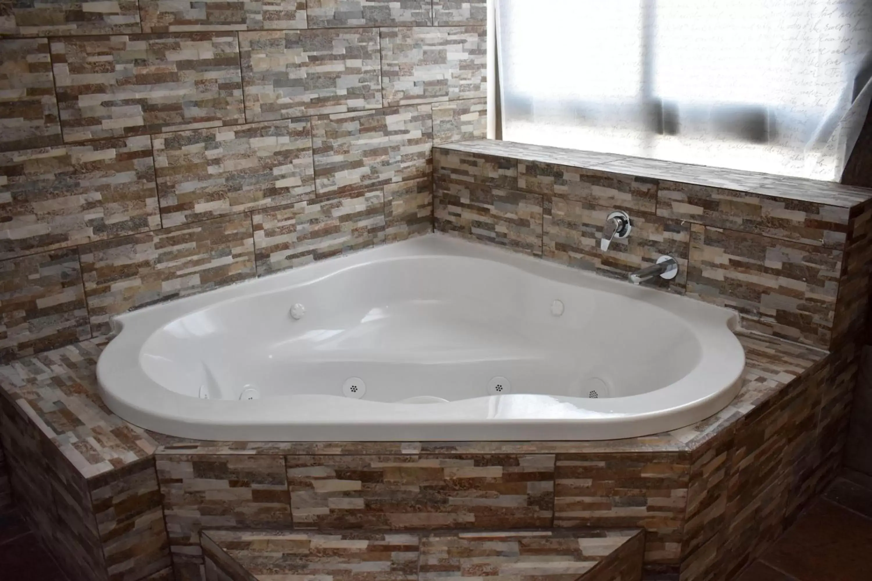 Deluxe Suite with Spa Bath with A/C in HOTEL LOS PINOS CENTRO Deluxe Suite with Spa Bath with A/C in HOTEL LOS PINOS CENTRO