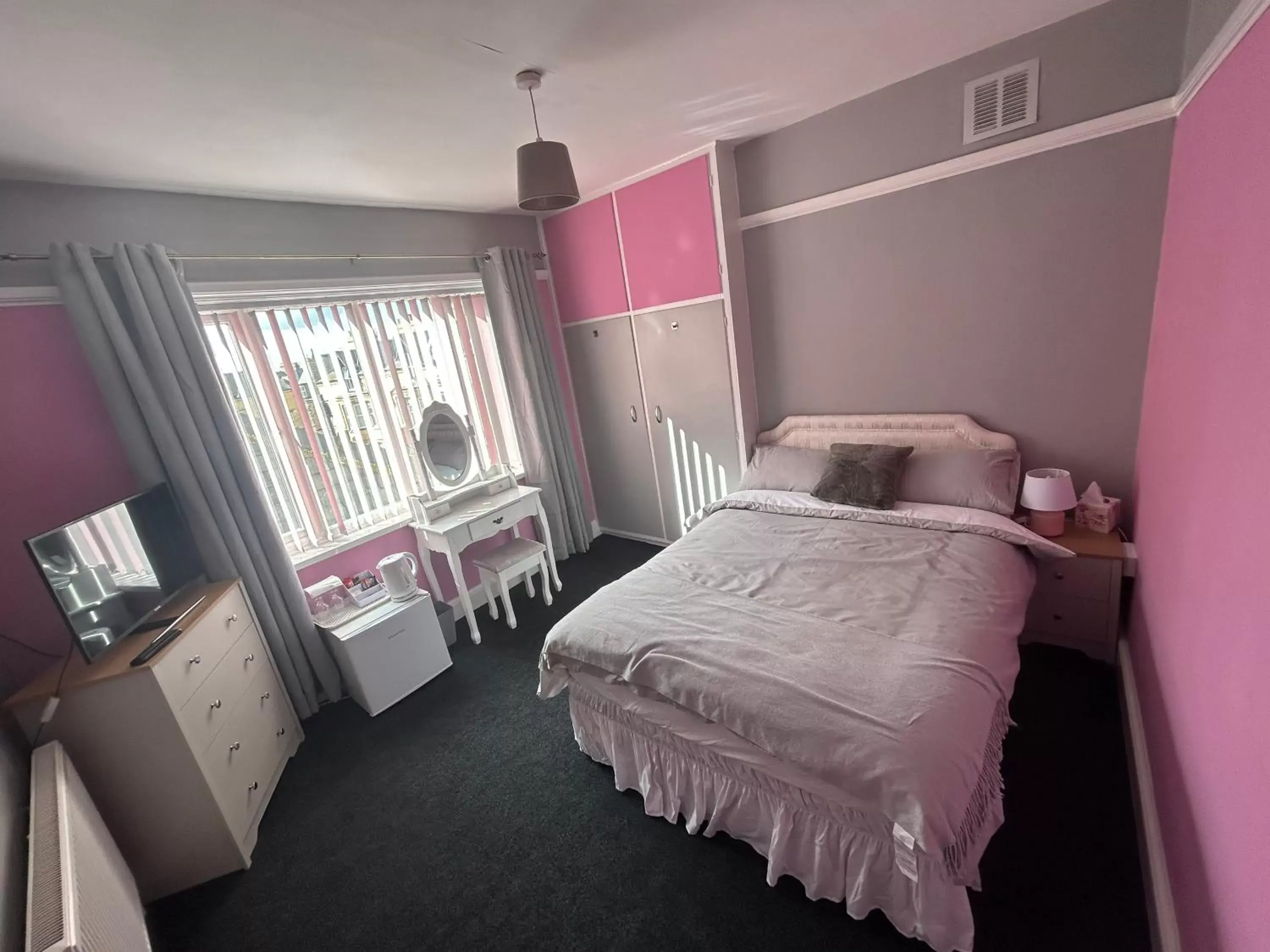 Double Room with Shared Bathroom in Balanco’s b&b Double Room with Shared Bathroom in Balanco’s b&b