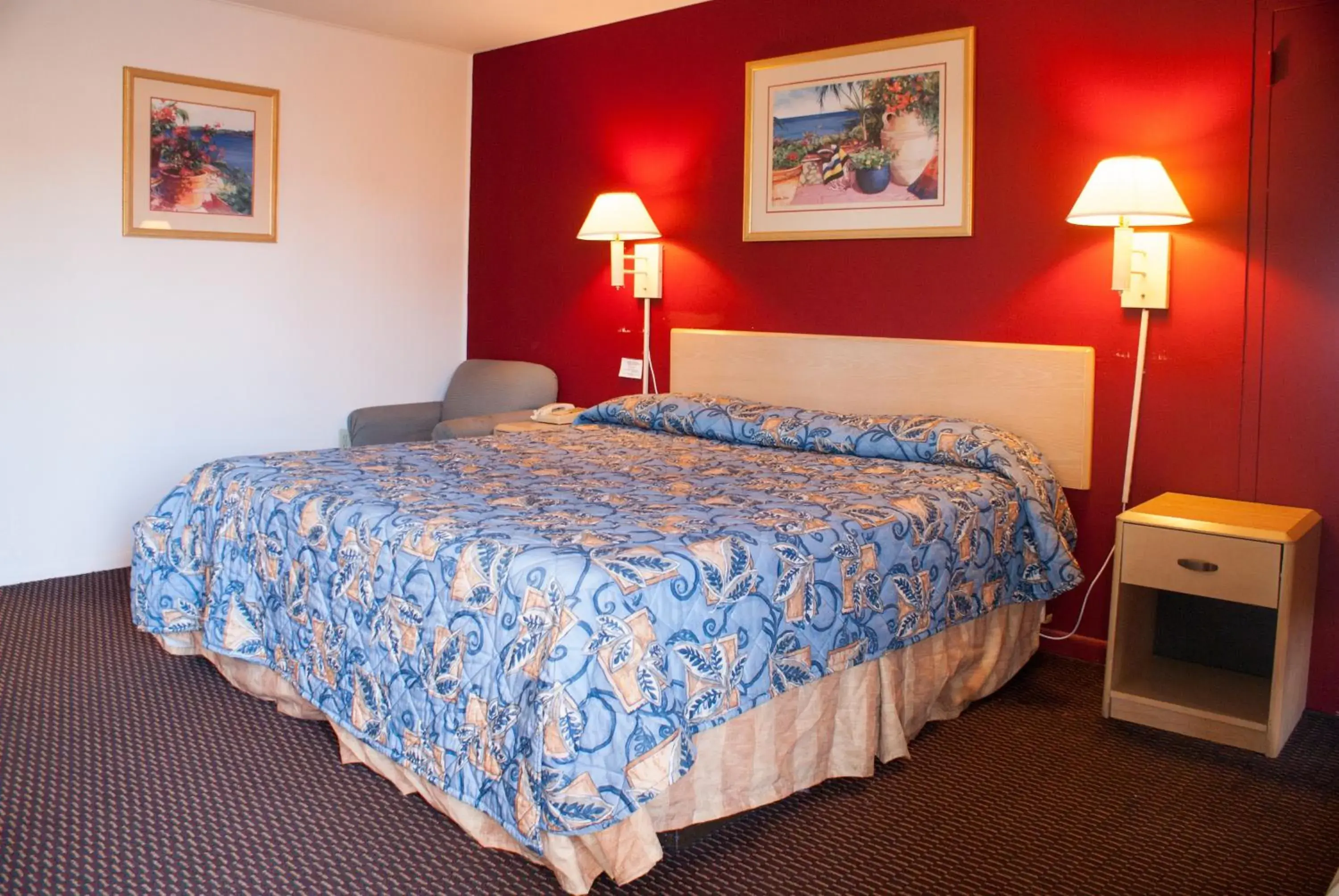 Standard King Room Smoking in Scottish Inn Downtown Jacksonville Standard King Room Smoking in Scottish Inn Downtown Jacksonville