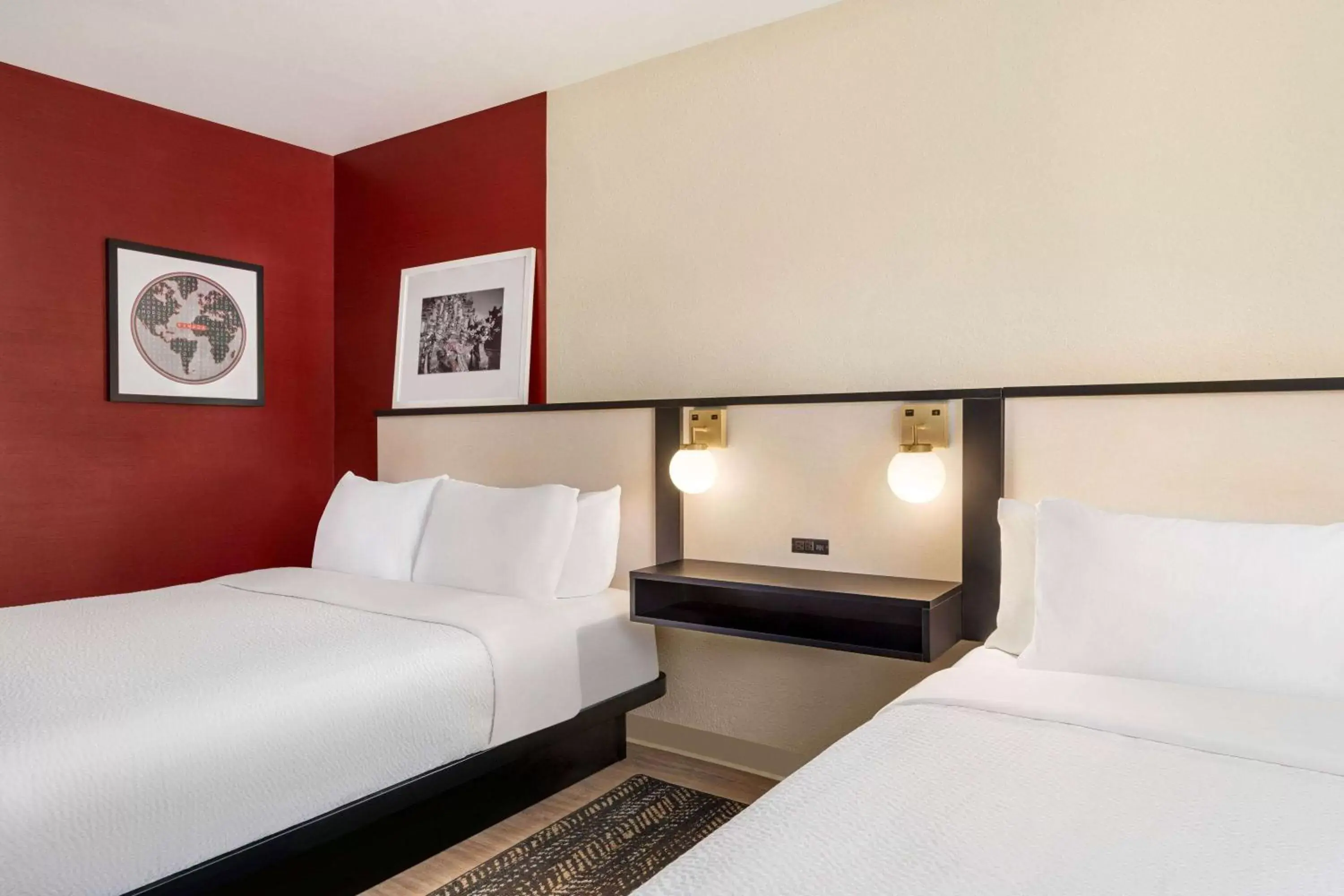 Standard Queen Room with Two Queen Beds - Disability Access/Non-Smoking in Ramada by Wyndham Whitehall/Allentown Standard Queen Room with Two Queen Beds - Disability Access/Non-Smoking in Ramada by Wyndham Whitehall/Allentown