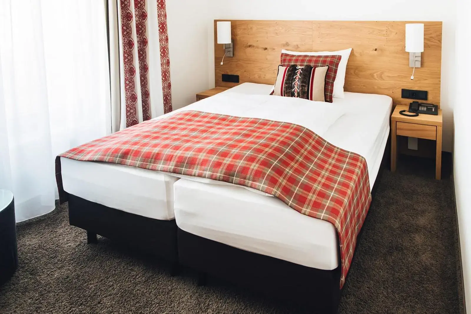 Double Room with Garden View - single occupancy in Hotel Edita Double Room with Garden View - single occupancy in Hotel Edita