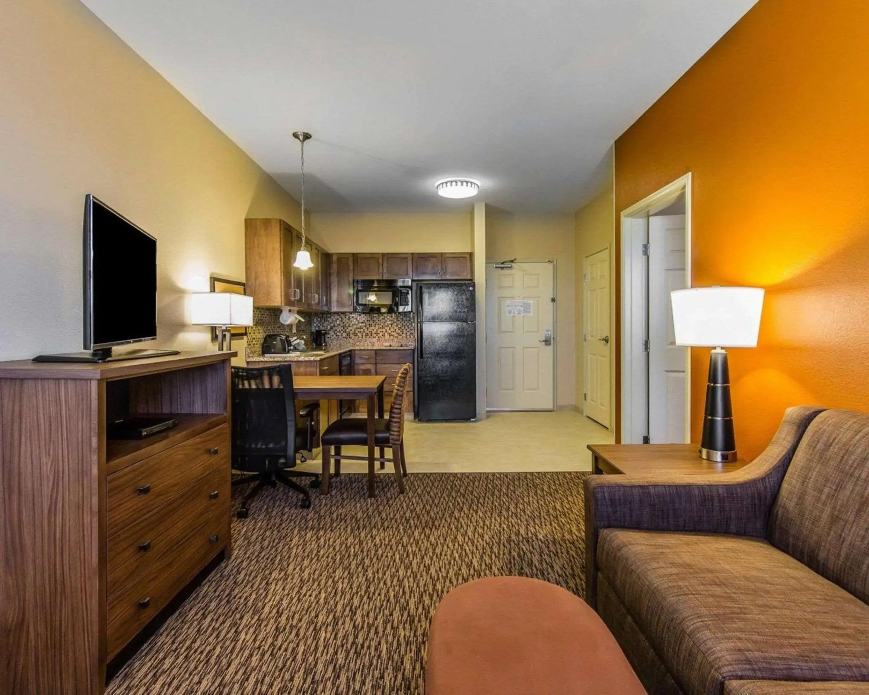 MainStay Suites Watford City - Event Center MainStay Suites Watford City - Event Center