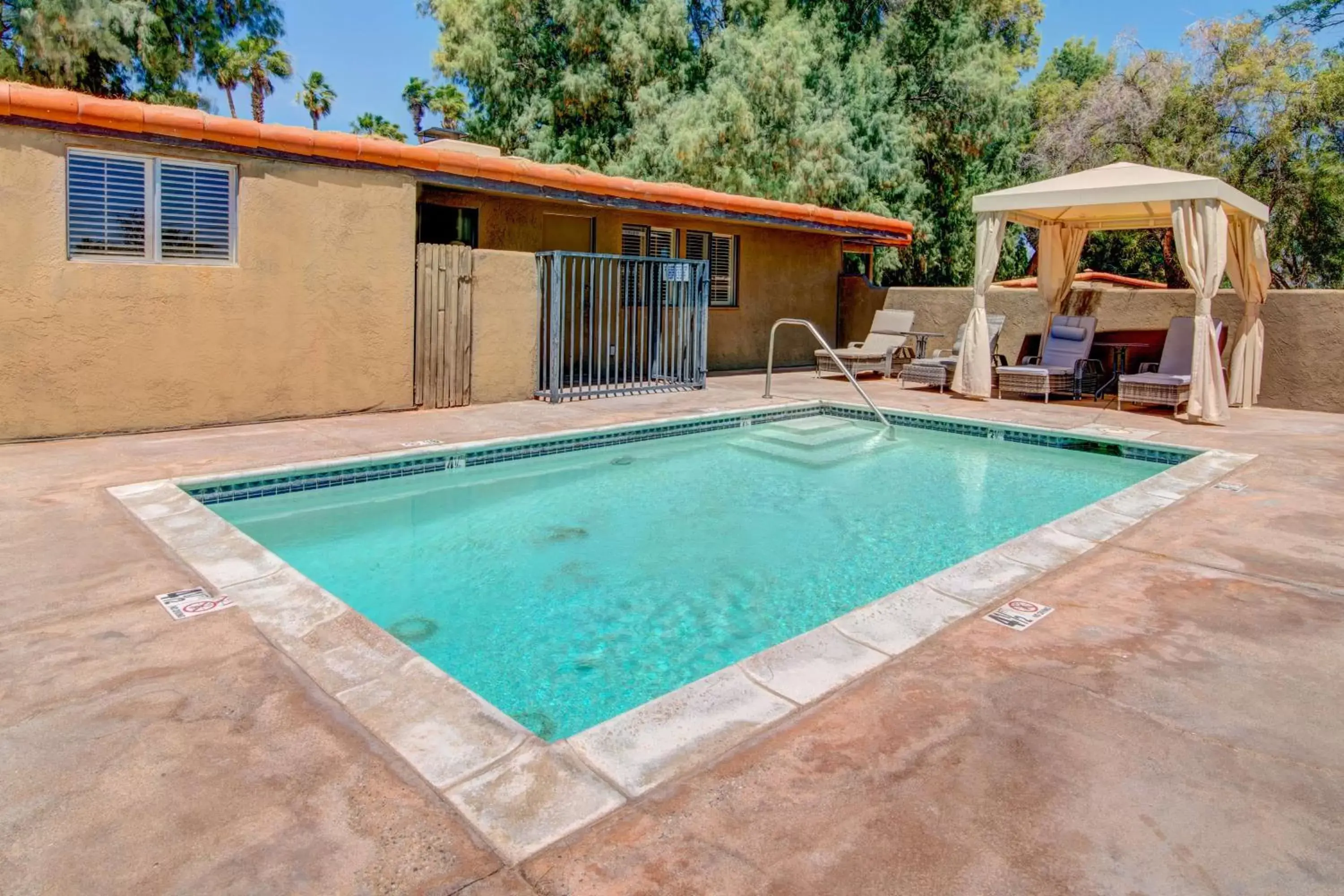 Two-Bedroom Casita with Patio and Private Pool in La Casa del Zorro Two-Bedroom Casita with Patio and Private Pool in La Casa del Zorro