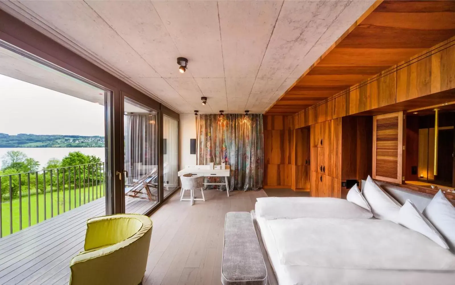 Junior Suite with Lake View in Seerose Resort & Spa Junior Suite with Lake View in Seerose Resort & Spa