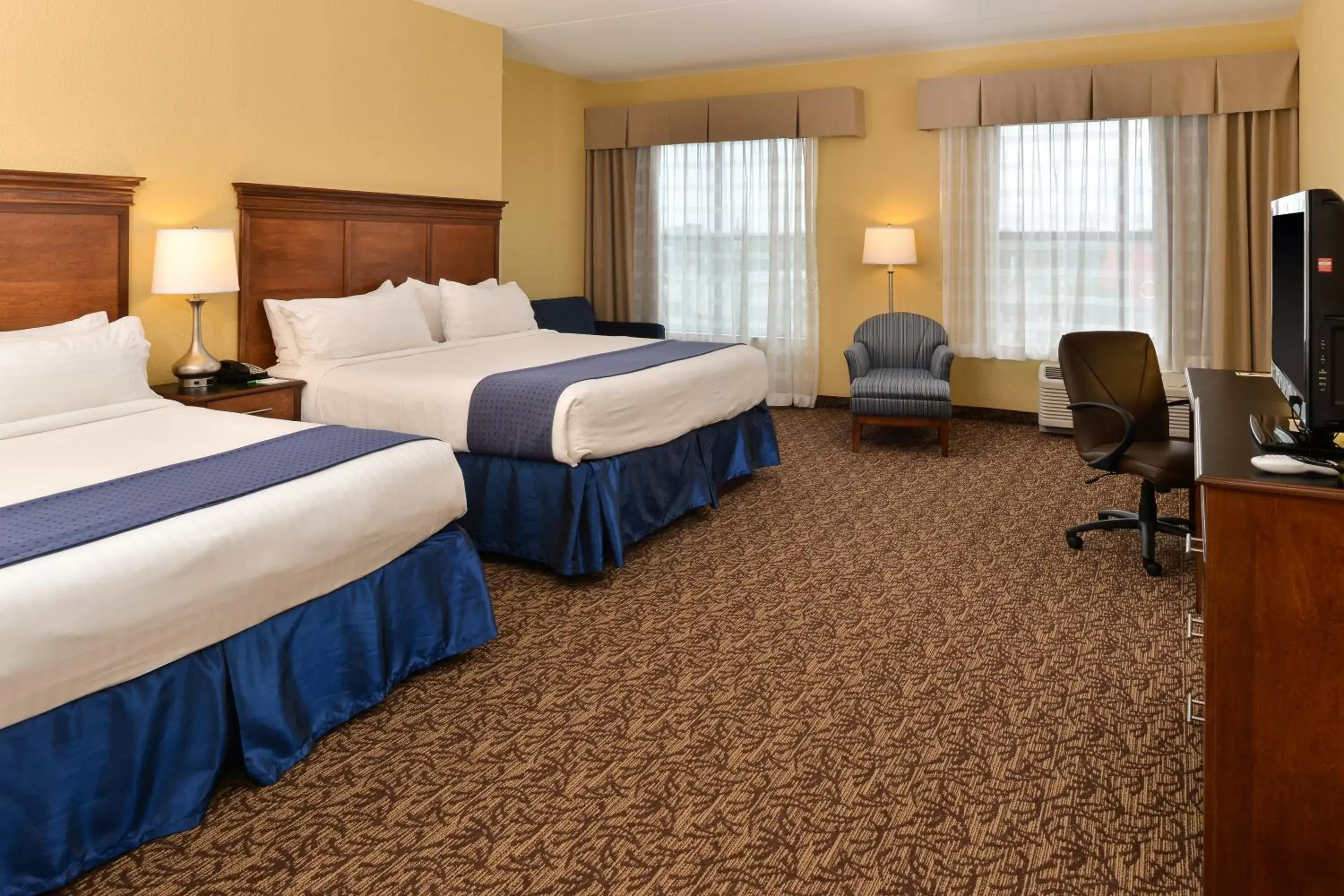 Deluxe Room with Two King Beds - Non-Smoking in Holiday Inn Montgomery South Airport by IHG Deluxe Room with Two King Beds - Non-Smoking in Holiday Inn Montgomery South Airport by IHG