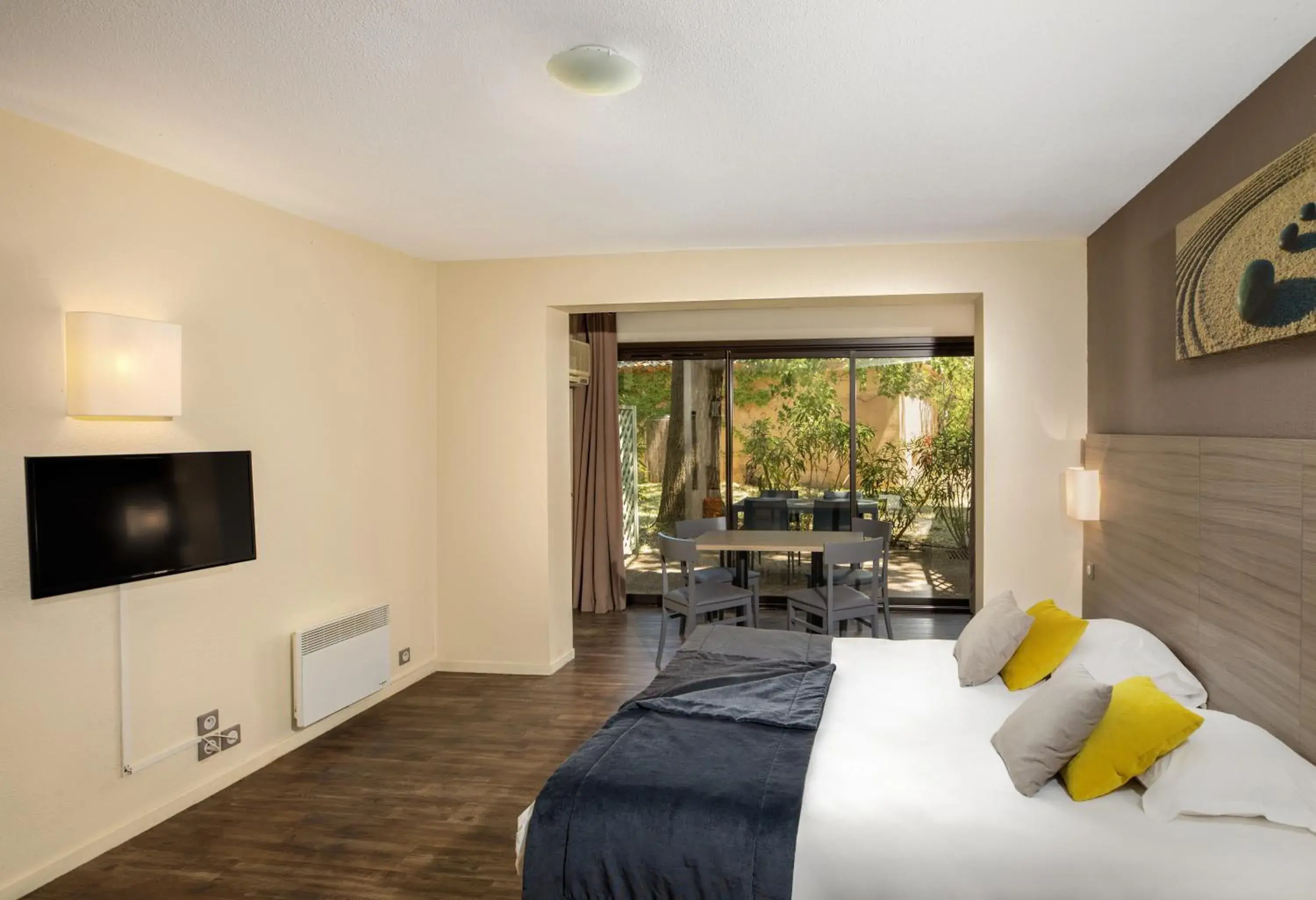 Double Room with Terrace in SOWELL Family Les Amandiers Double Room with Terrace in SOWELL Family Les Amandiers