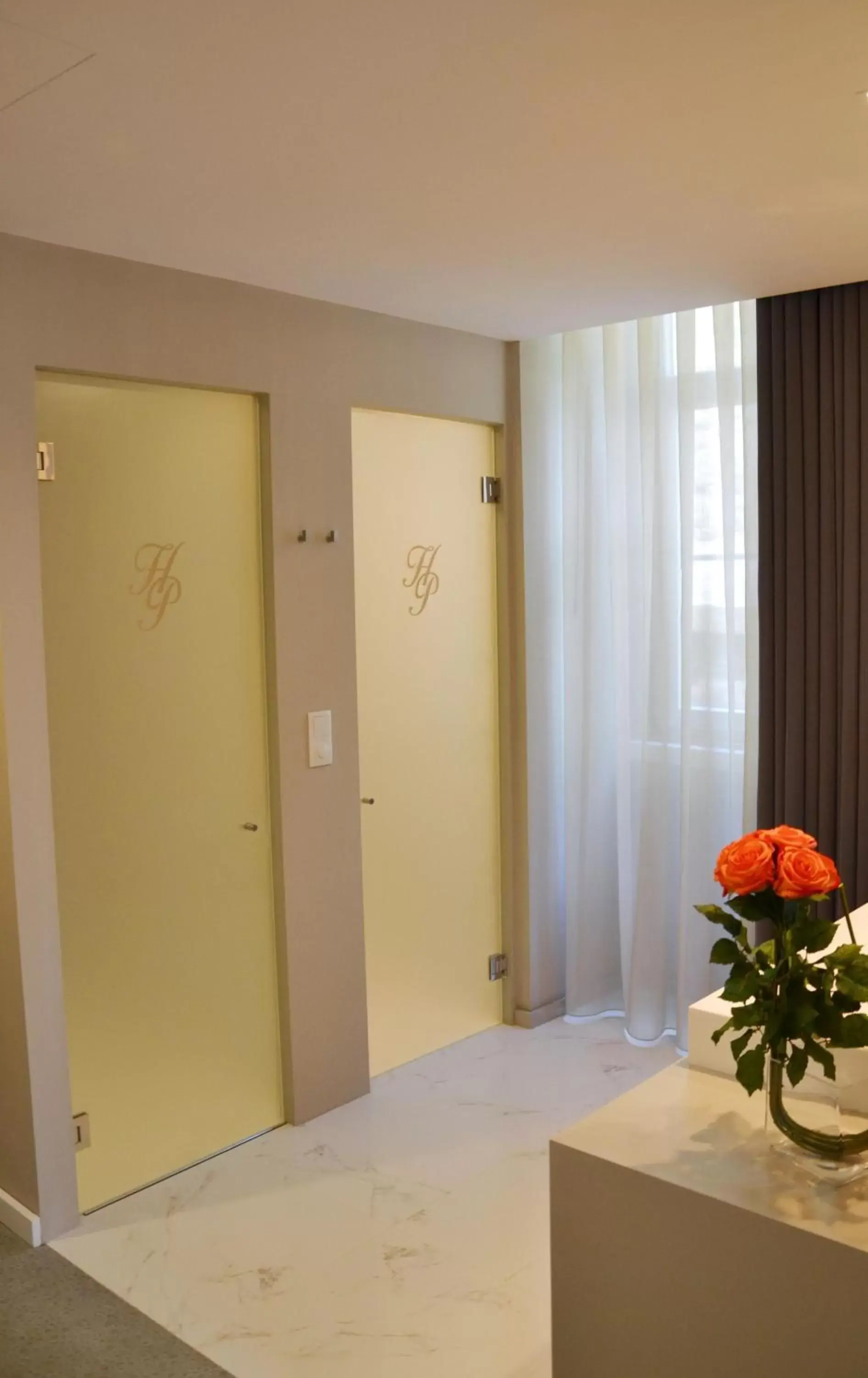 Single Room in Hotel do Parque Single Room in Hotel do Parque