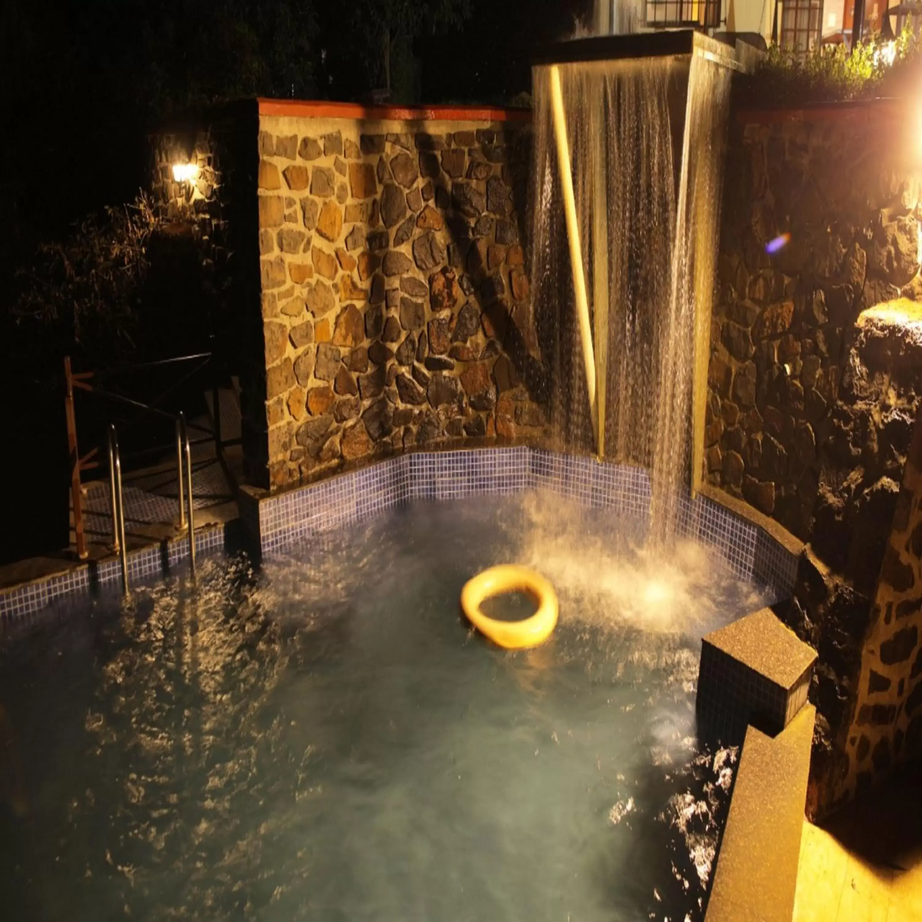 Three-Bedroom Villa in Jayshin Lake Vaitarna Resort - Igatpuri Three-Bedroom Villa in Jayshin Lake Vaitarna Resort - Igatpuri