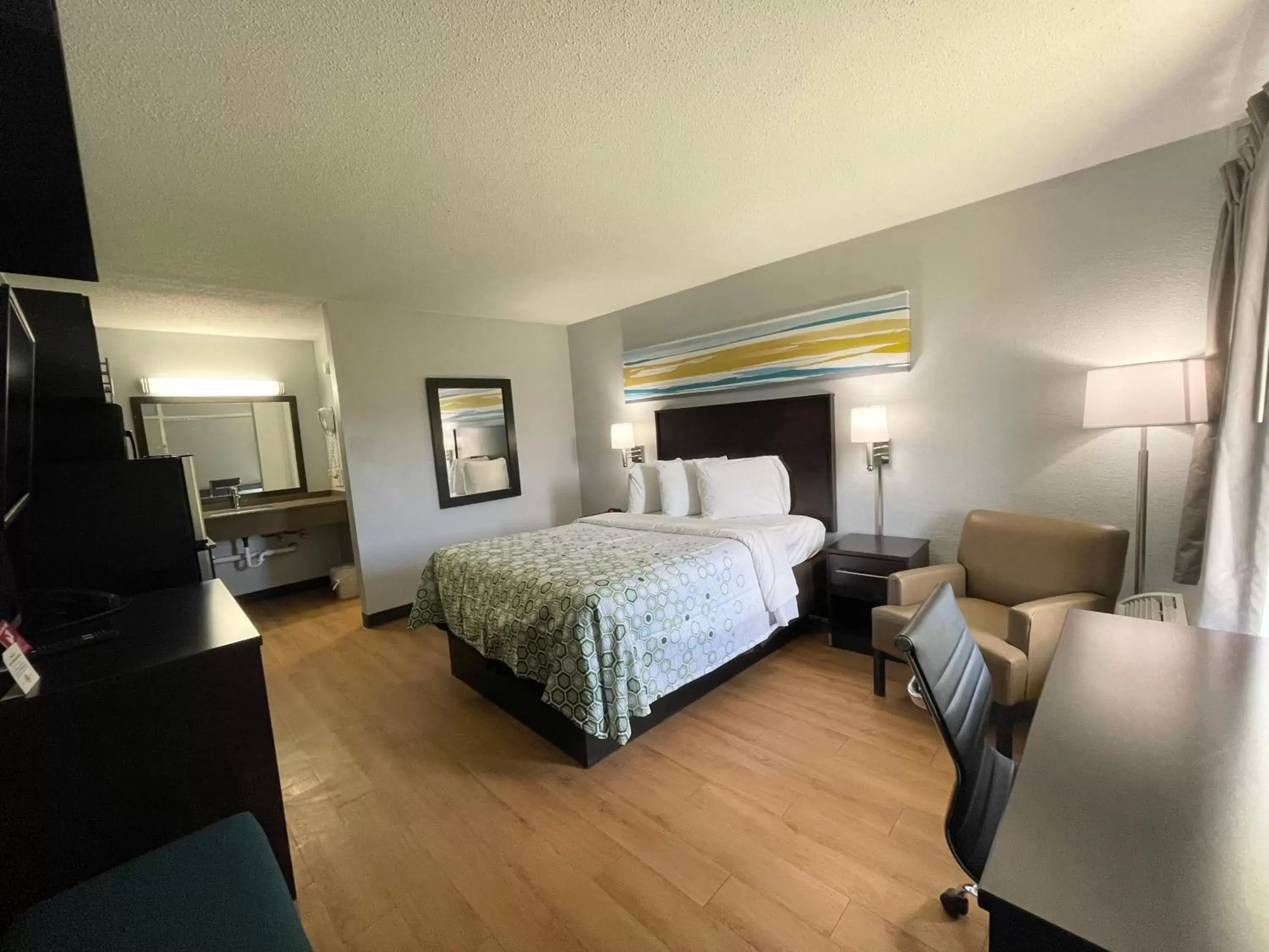 HomeTowne Studios by Red Roof Battle Creek HomeTowne Studios by Red Roof Battle Creek