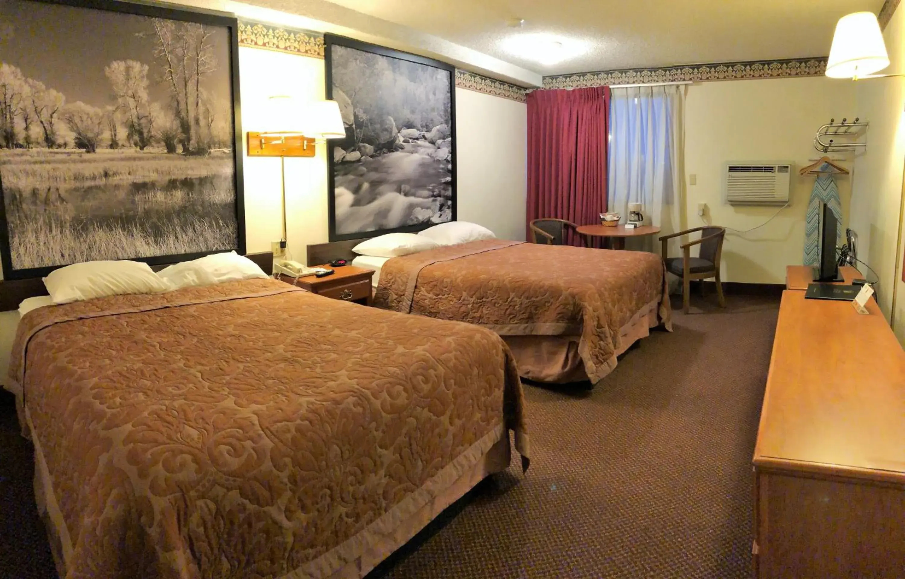 Queen Room with Two Queen Beds - Non-Smoking in Super 8 by Wyndham Laramie Queen Room with Two Queen Beds - Non-Smoking in Super 8 by Wyndham Laramie