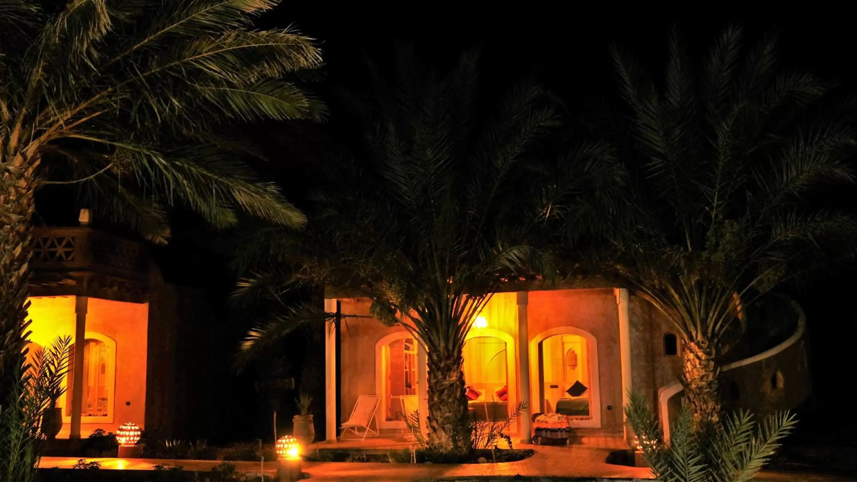 Oasis Tilogui-Luxury Hotel Restaurant and Desert Excursions In Zagora Oasis Tilogui-Luxury Hotel Restaurant and Desert Excursions In Zagora