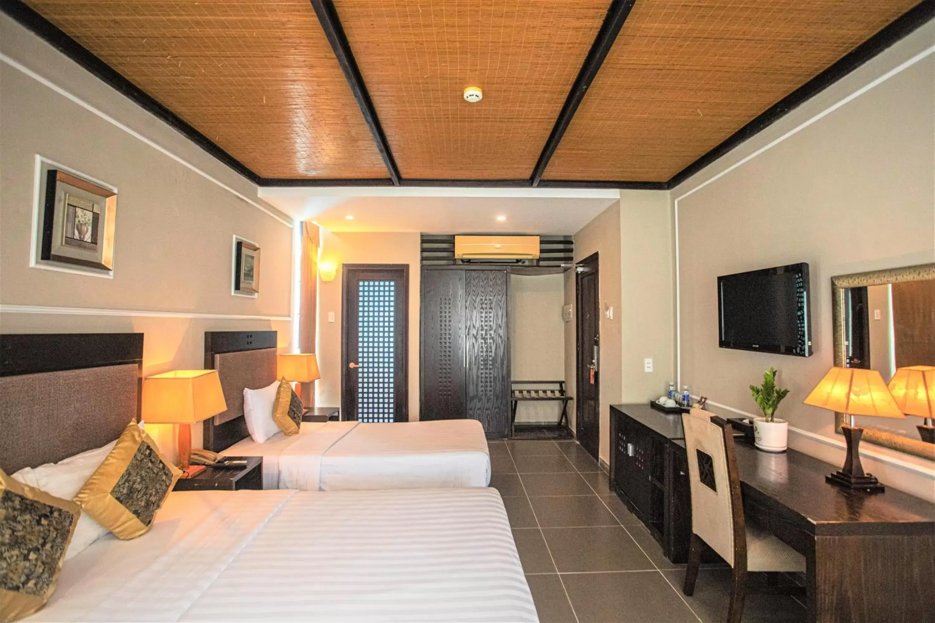 Premium Deluxe Twin Room with Garden View in Seaside Resort Vung Tau Premium Deluxe Twin Room with Garden View in Seaside Resort Vung Tau