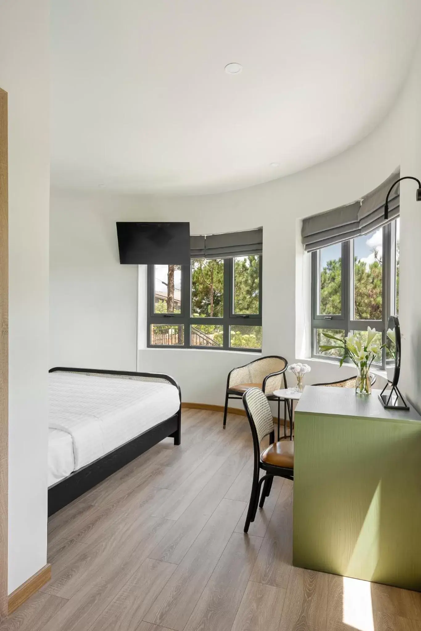 Double Room with Garden View in De La Sol Villa Dalat Double Room with Garden View in De La Sol Villa Dalat