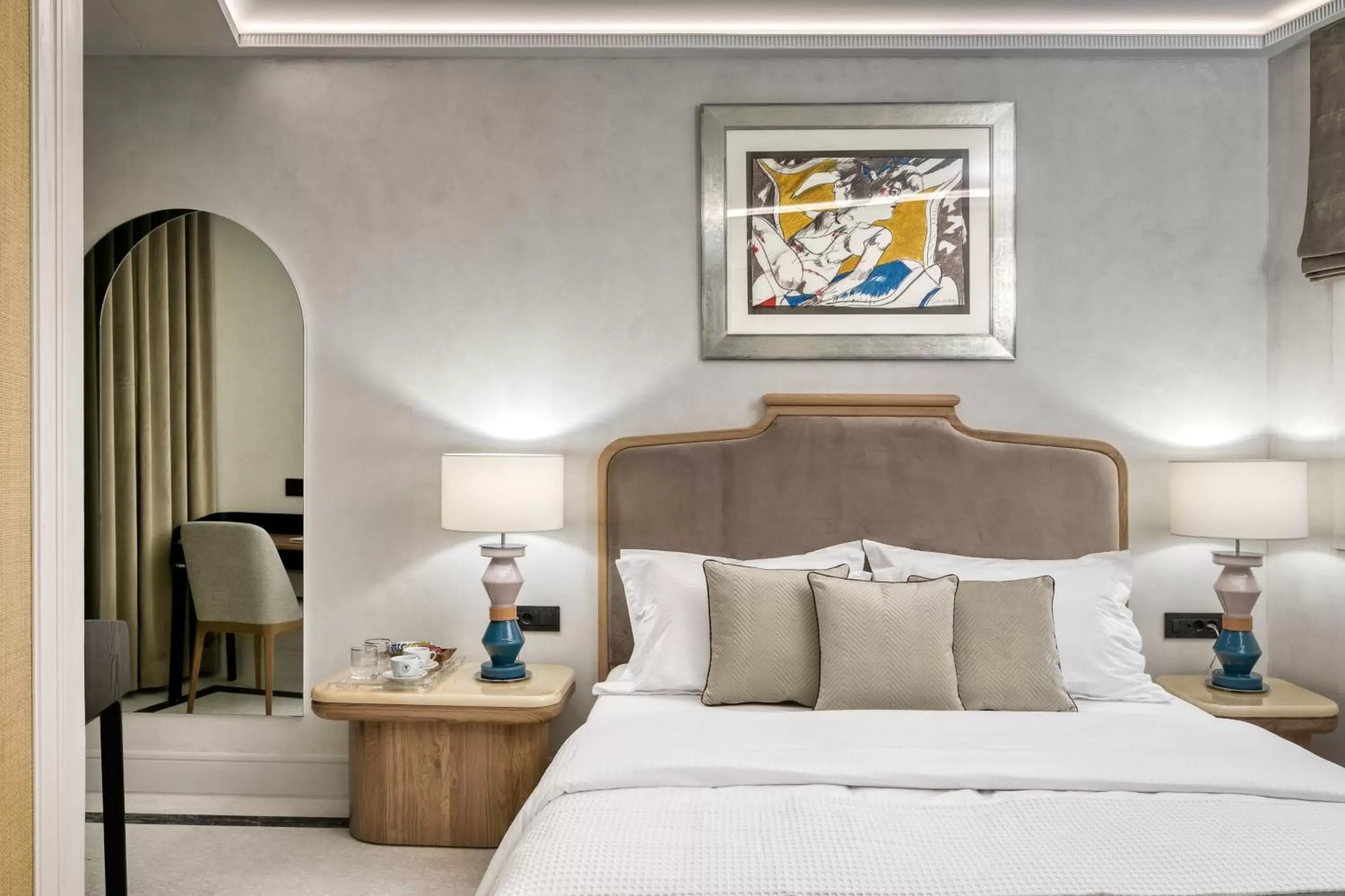 Deluxe Suite with Balcony in Athenian Foss Deluxe Suite with Balcony in Athenian Foss