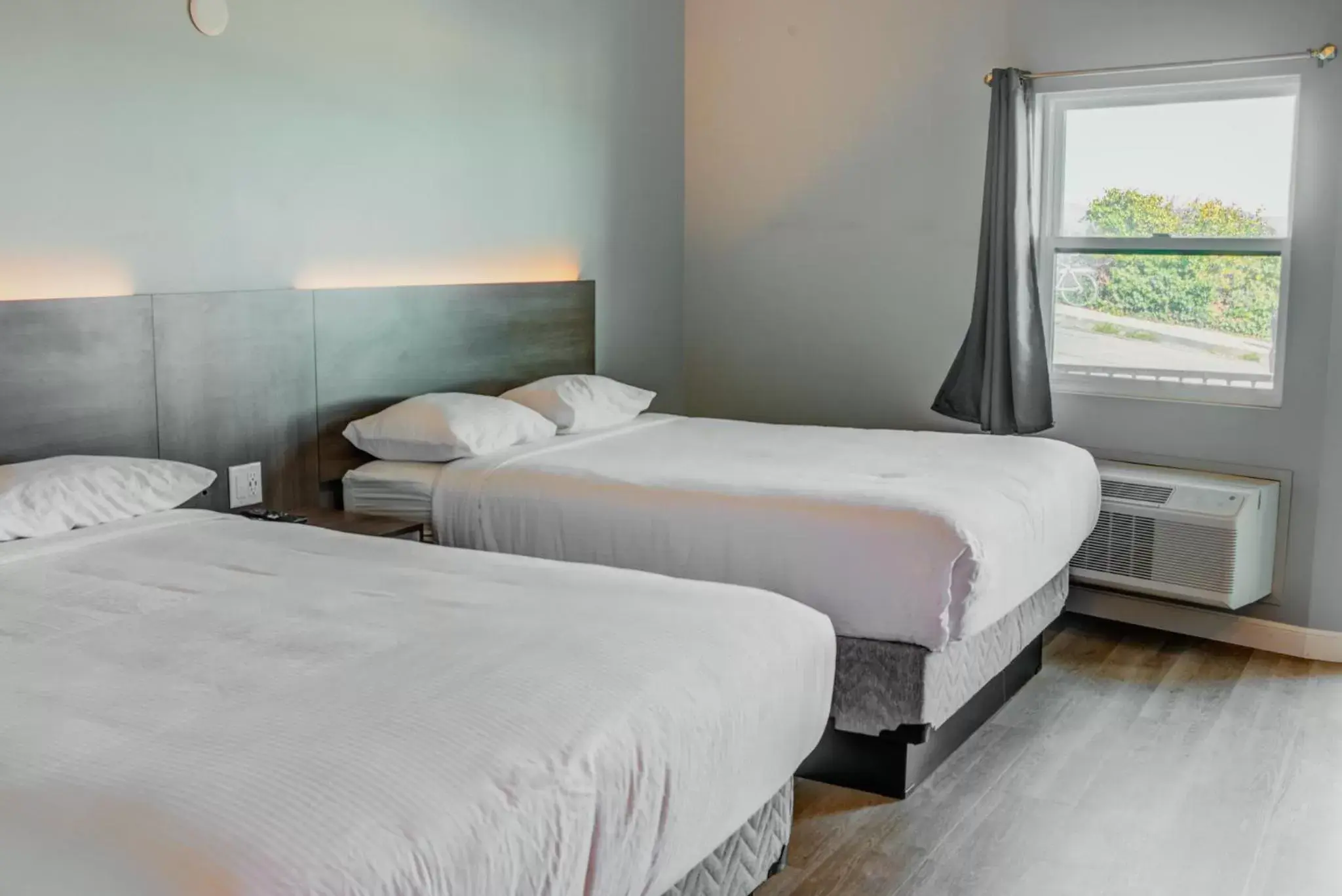 Standard Two Queen Beds in Casablanca Inn on The Beach Standard Two Queen Beds in Casablanca Inn on The Beach